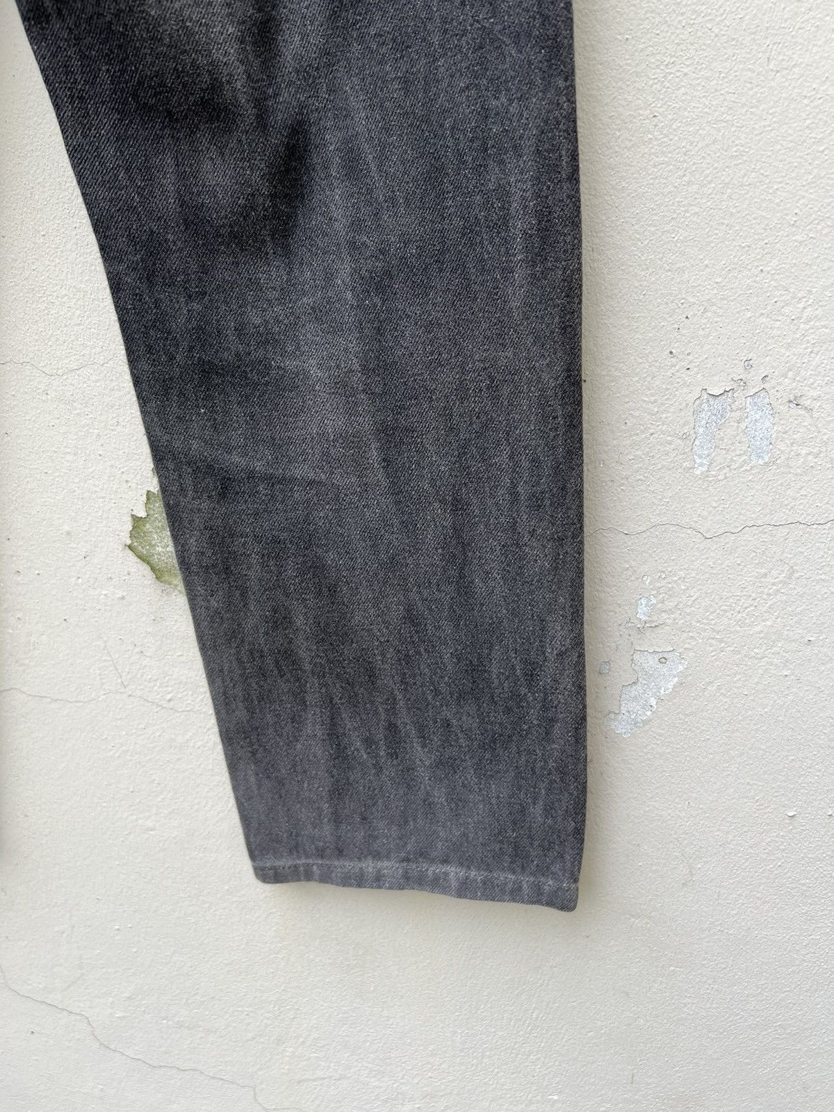 Levi's Vintage 90s Levi’s 505 White Tab Faded Black Denim Jeans Size US 31 - 18 Thumbnail