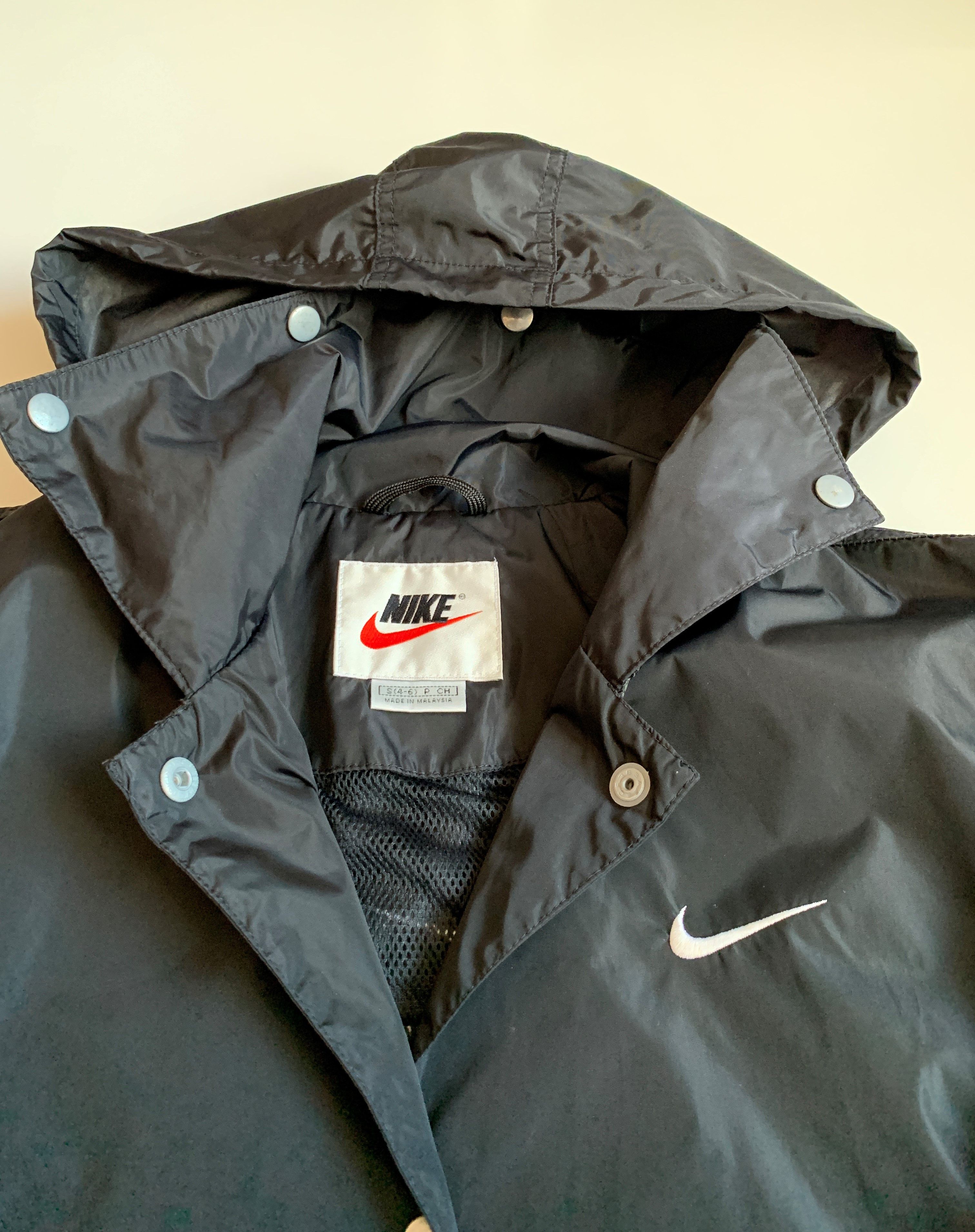 Nike 90's Nike Vintage WMN'S Windbreaker Jacket Size S / US 4 / IT 40 - 3 Thumbnail