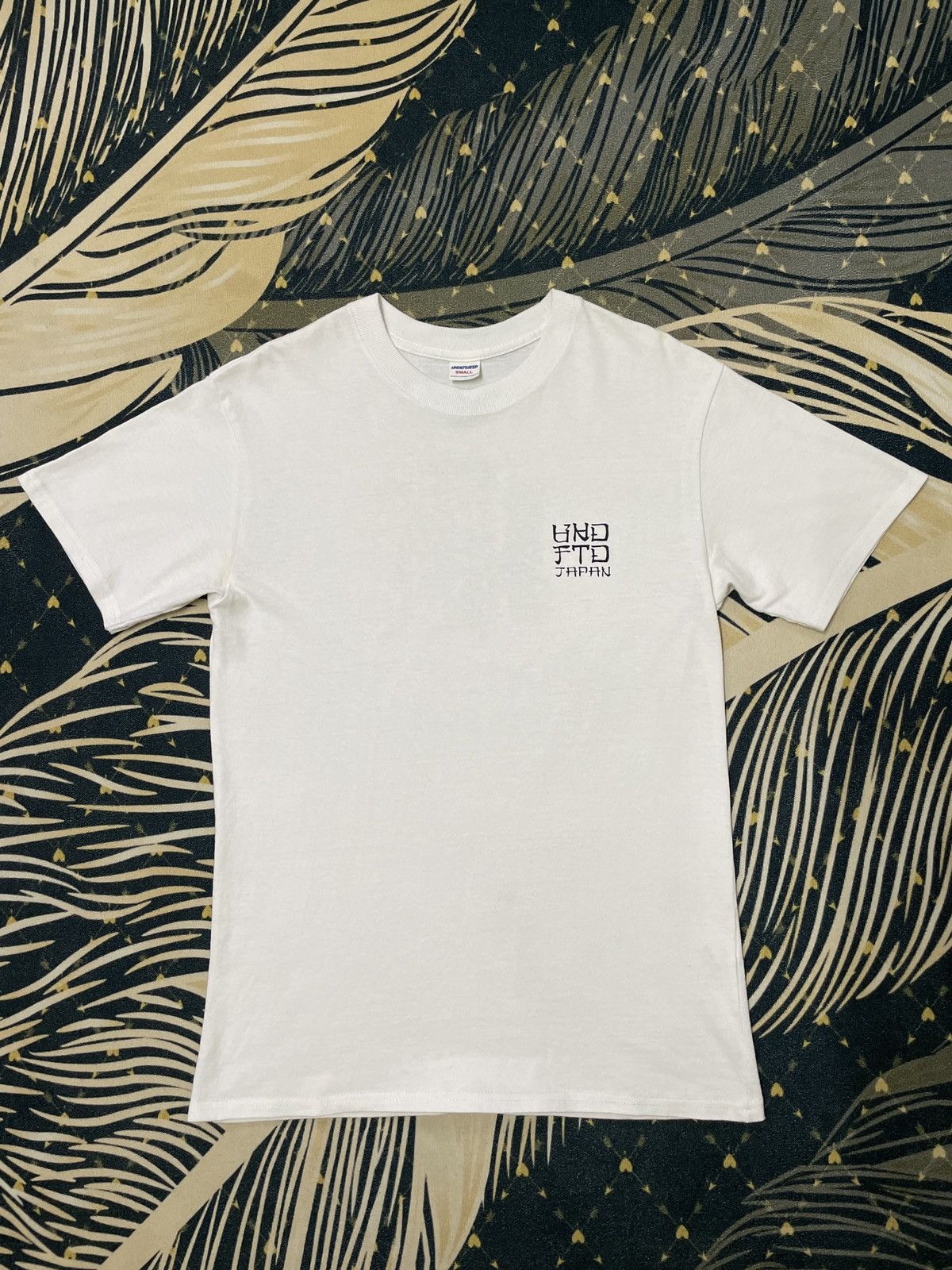 Japanese Brand × Undefeated × Vintage Vintage Undefeated Samurai Japan Backprint Size US S / EU 44-46 / 1 - 2 Thumbnail