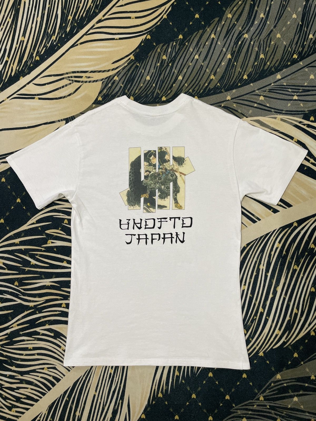 Japanese Brand × Undefeated × Vintage Vintage Undefeated Samurai Japan Backprint Size US S / EU 44-46 / 1 - 1 Thumbnail