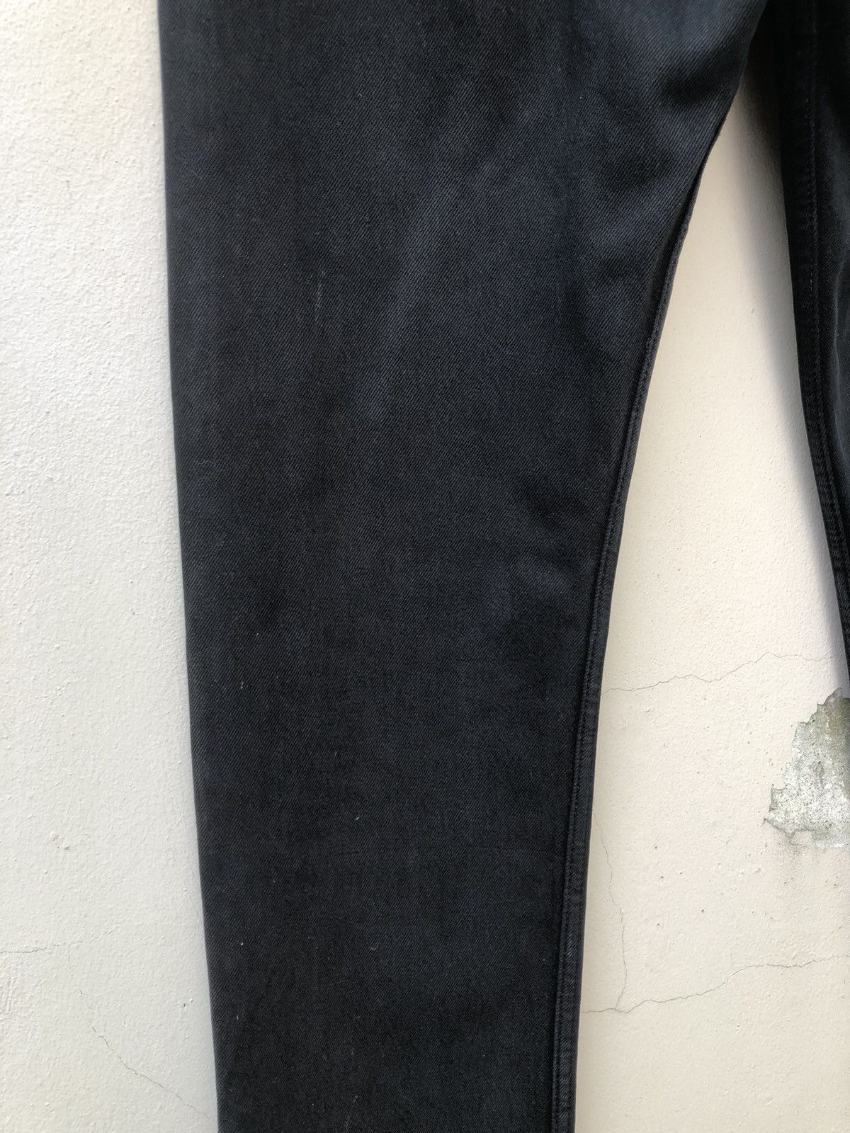 Levi's Vtg 2000 Levi’s 501 Jeans Fade Black Denim Painter Jeans Size US 31 - 16 Thumbnail
