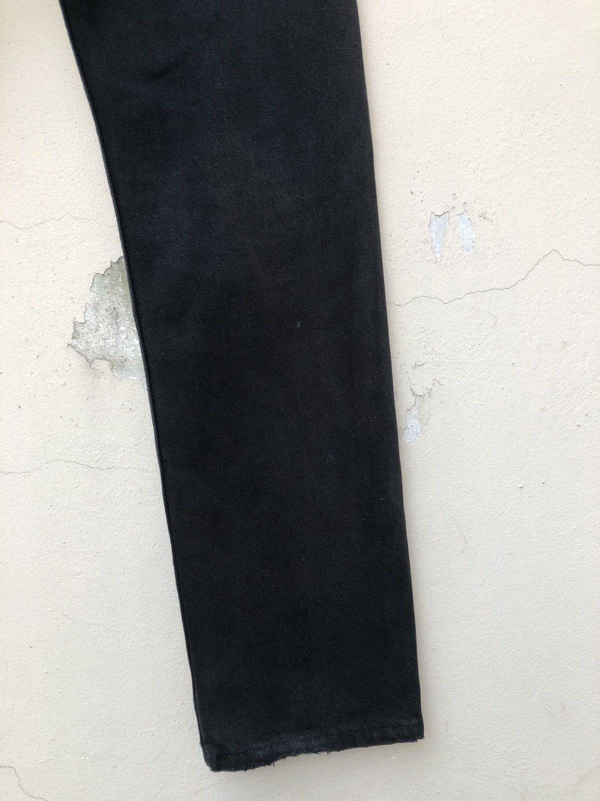 Levi's Vtg 2000 Levi’s 501 Jeans Fade Black Denim Painter Jeans Size US 31 - 21 Thumbnail