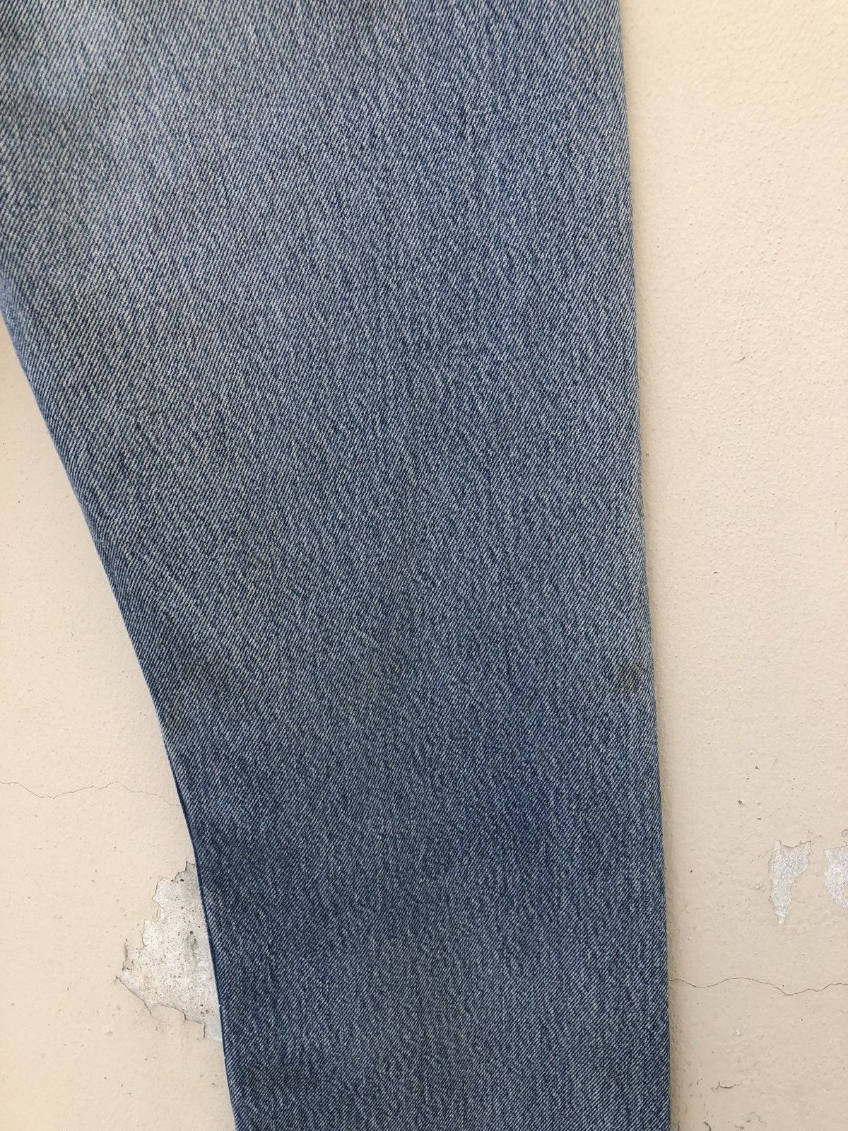 Levi's Vintage Y2K 2001 Levi’s 501 Jeans Ageing Denim Size US 31 - 19 Thumbnail