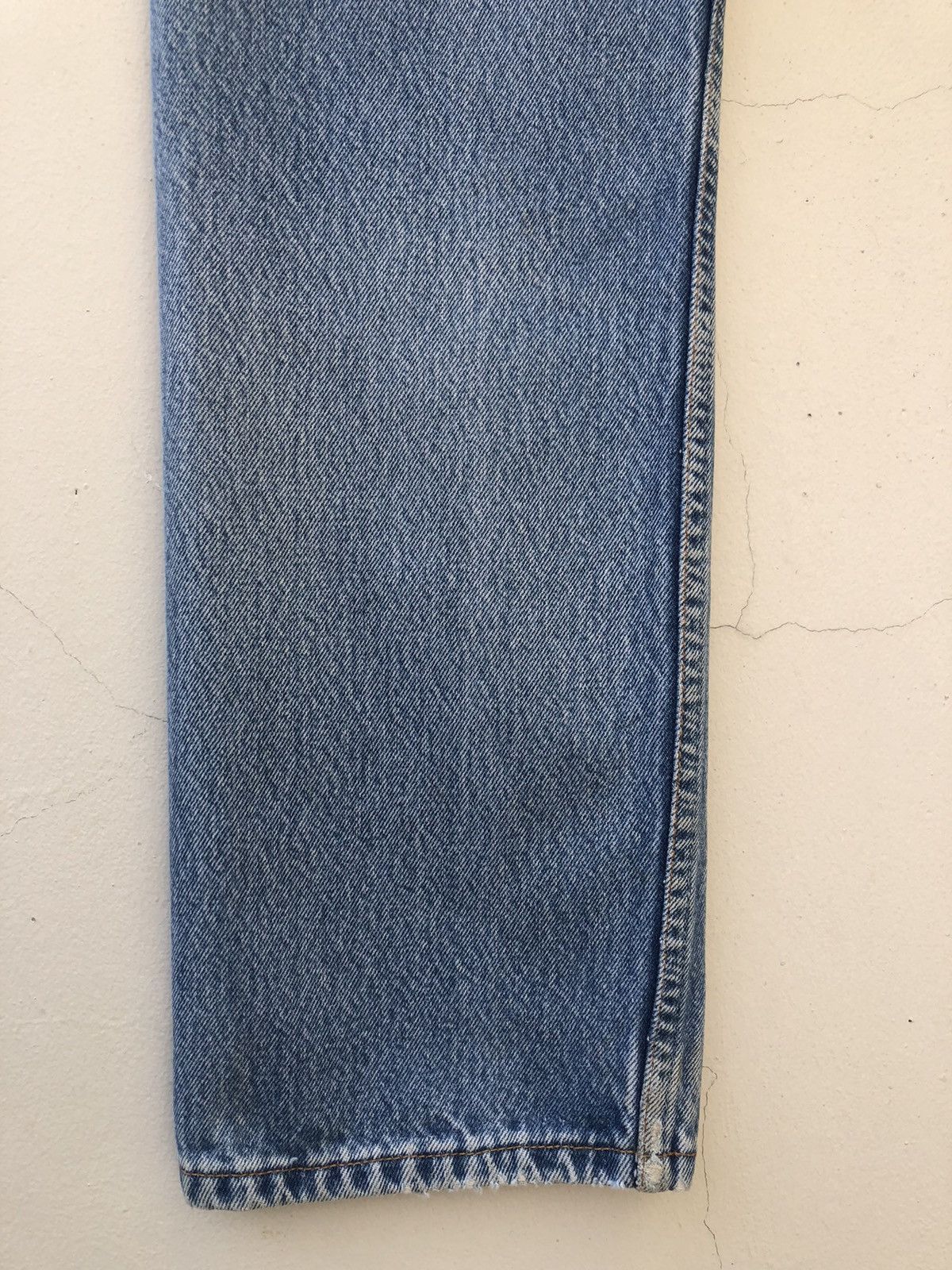 Levi's Vintage Y2K 2001 Levi’s 501 Jeans Ageing Denim Size US 31 - 16 Thumbnail