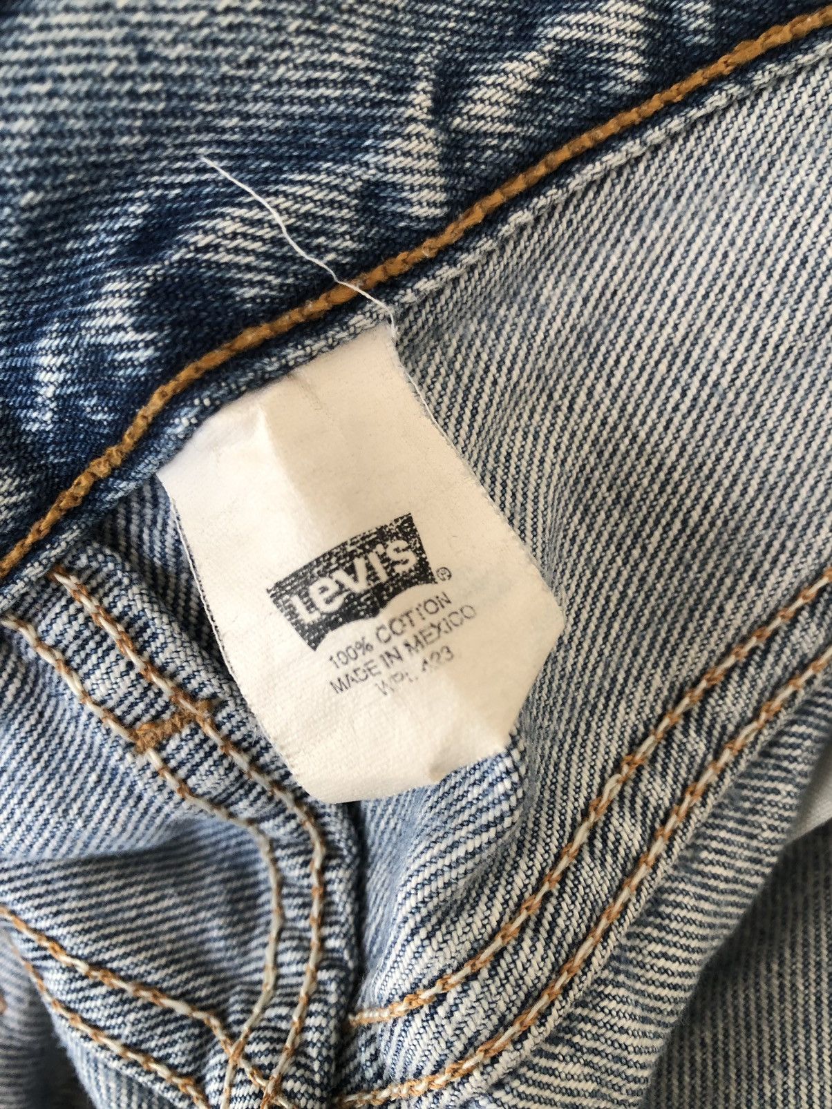 Levi's Vintage Y2K 2001 Levi’s 501 Jeans Ageing Denim Size US 31 - 21 Thumbnail