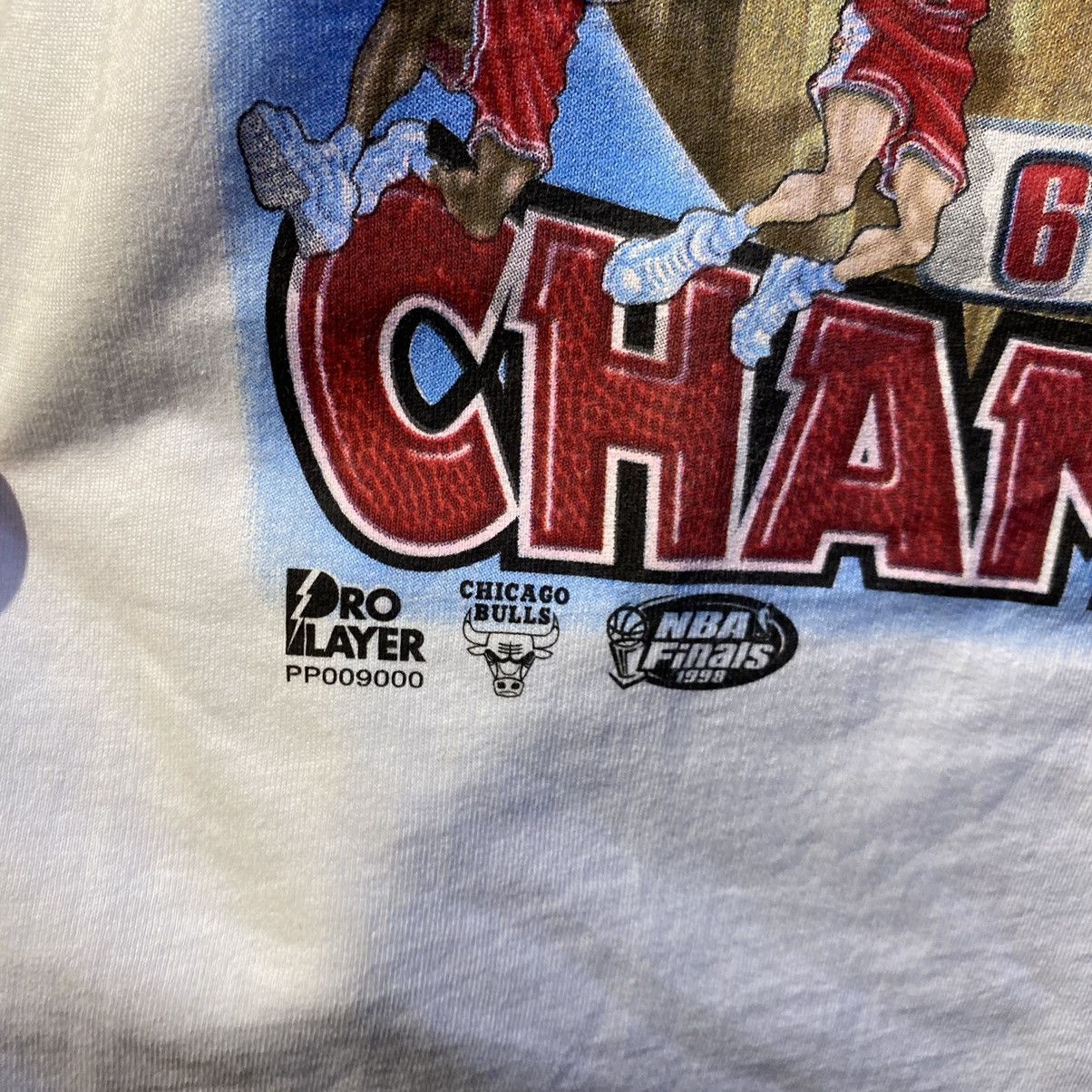 NBA × Pro Player VINTAGE RARE 1998‼️Chicago Bulls NBA Finals 6 Time Champions Size US M / EU 48-50 / 2 - 5 Thumbnail