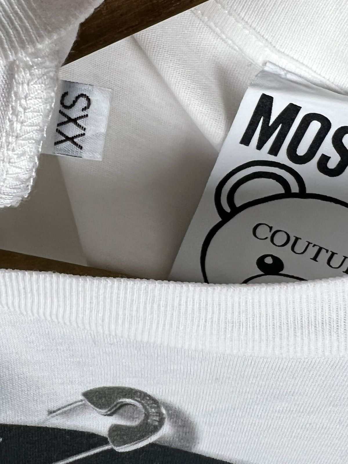 Moschino Moschino ‘This Is Not A Moschino Toy” Tshirt Size US S / EU 44-46 / 1 - 11 Thumbnail