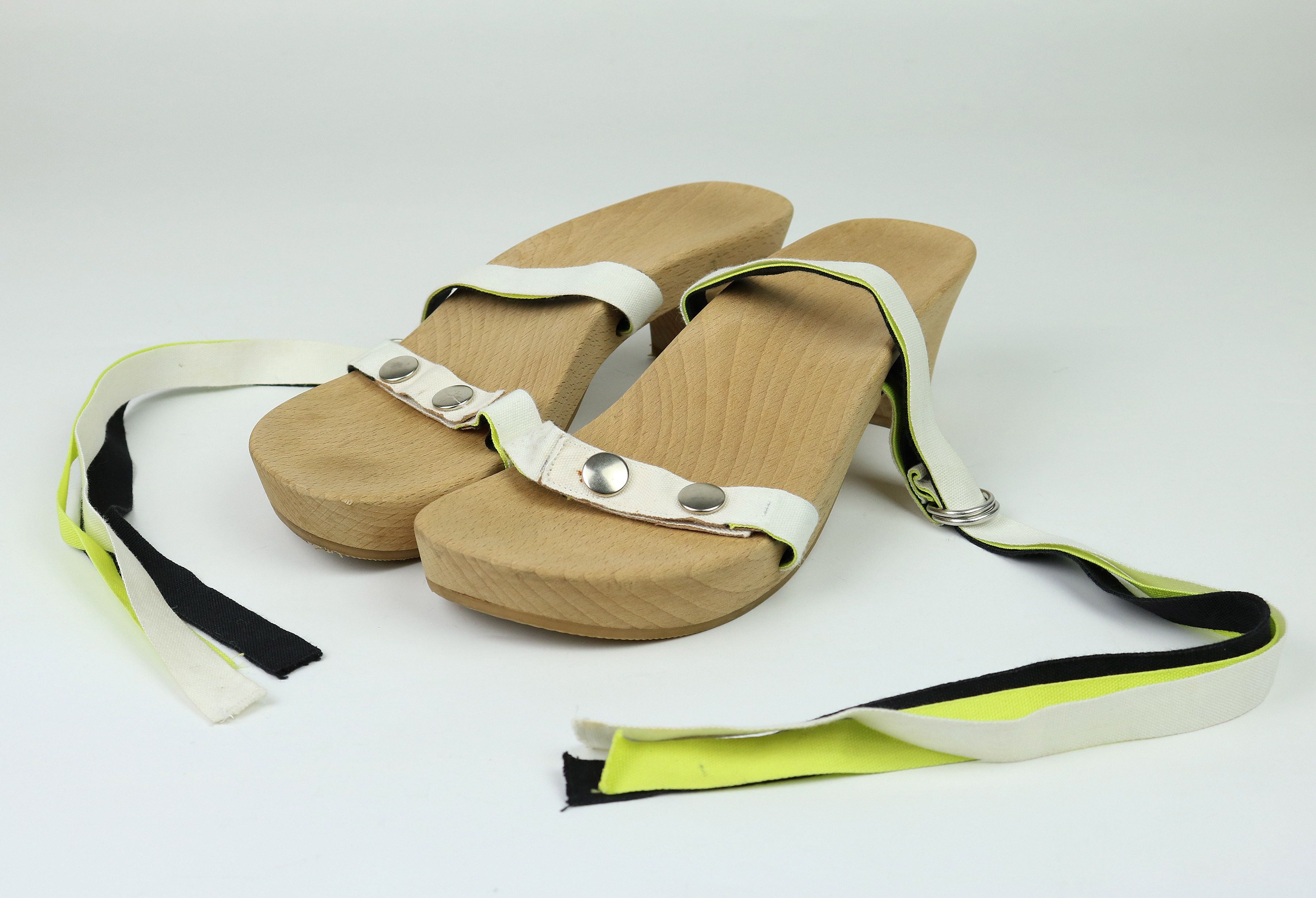 SS 2006 MARTIN MARGIELA wooden clogs sandals size 38