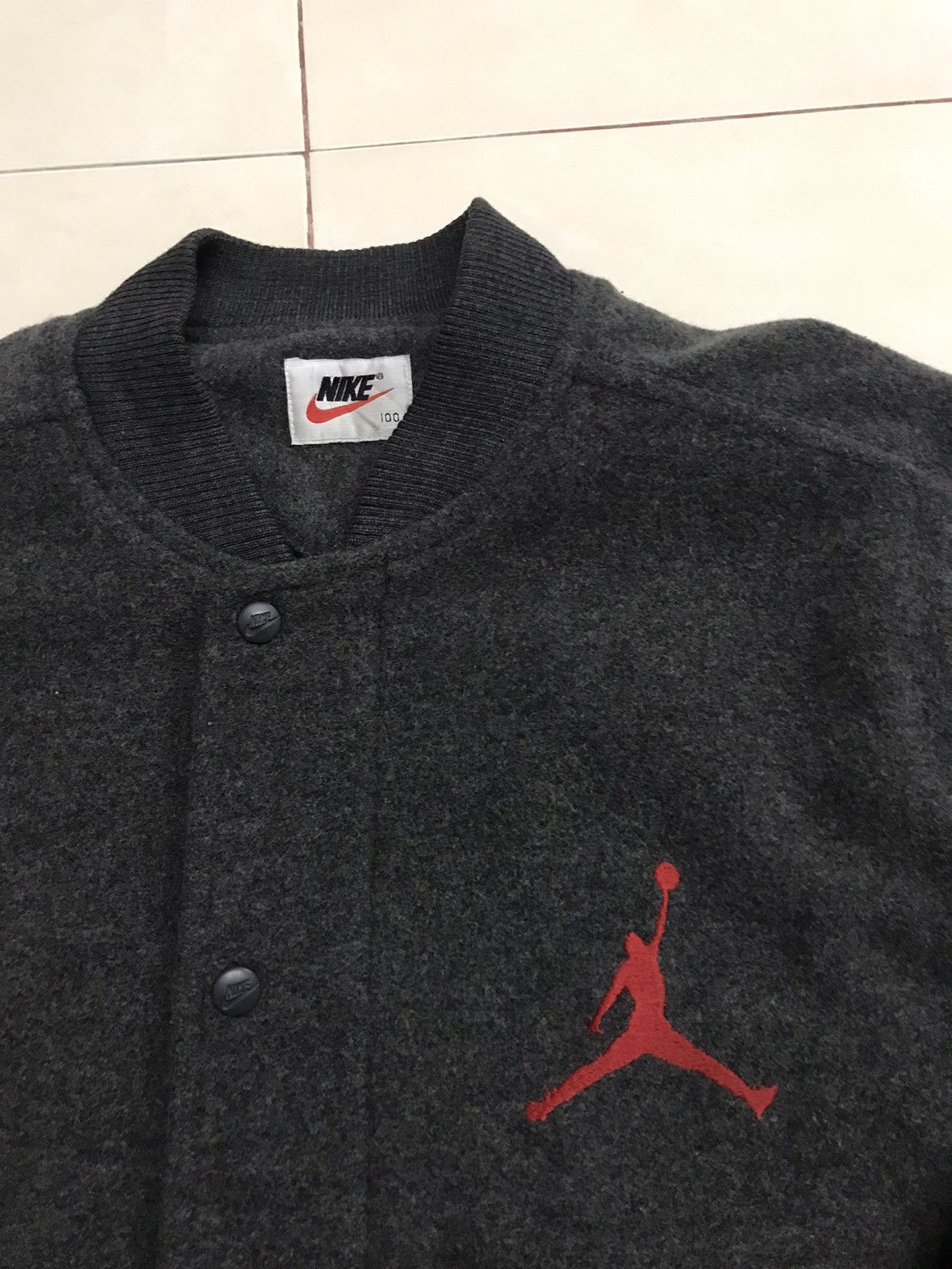 🔥🔥BEST OFFER🔥🔥VINTAGE NIKE VERSITY