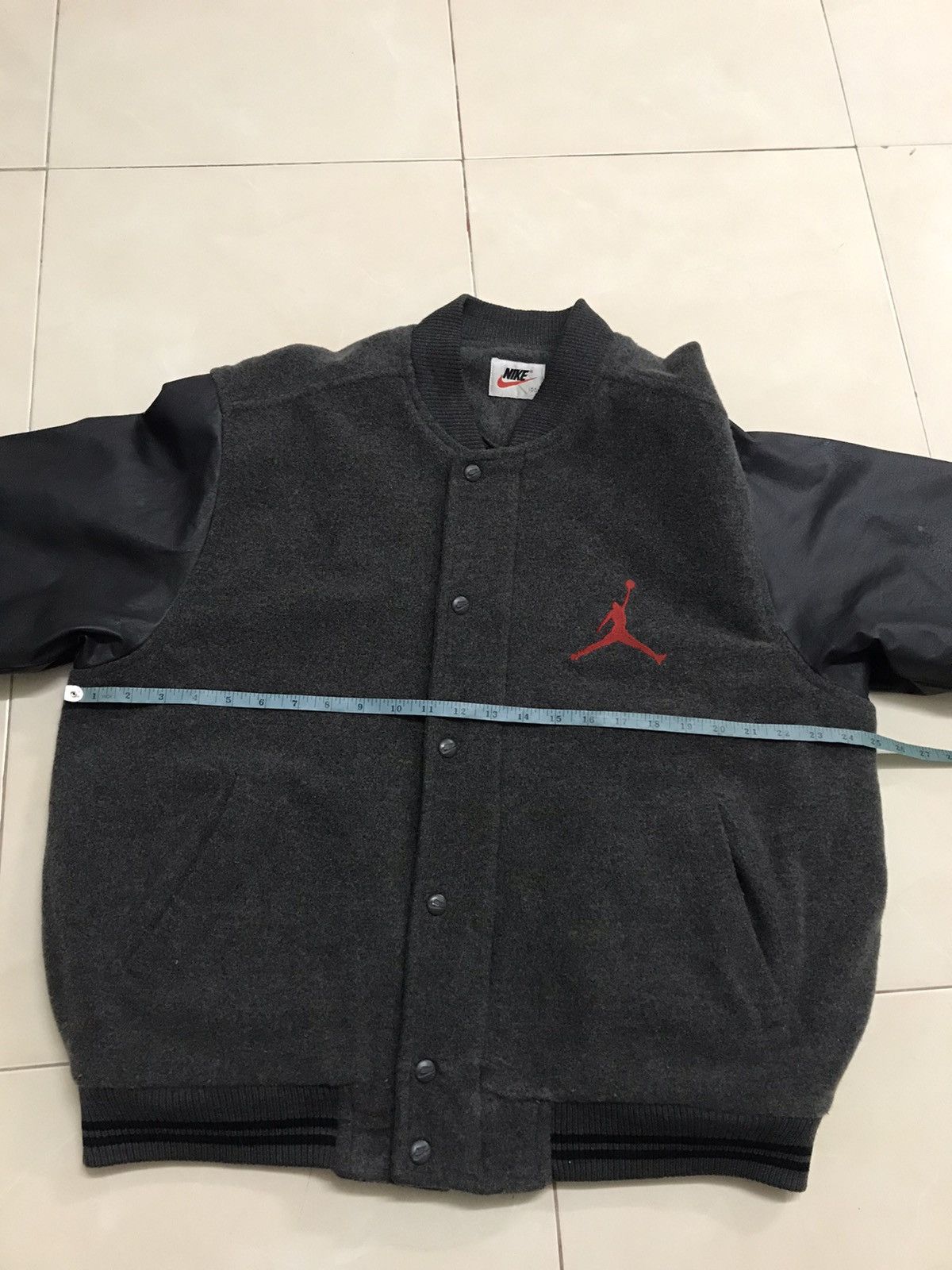 🔥🔥BEST OFFER🔥🔥VINTAGE NIKE VERSITY