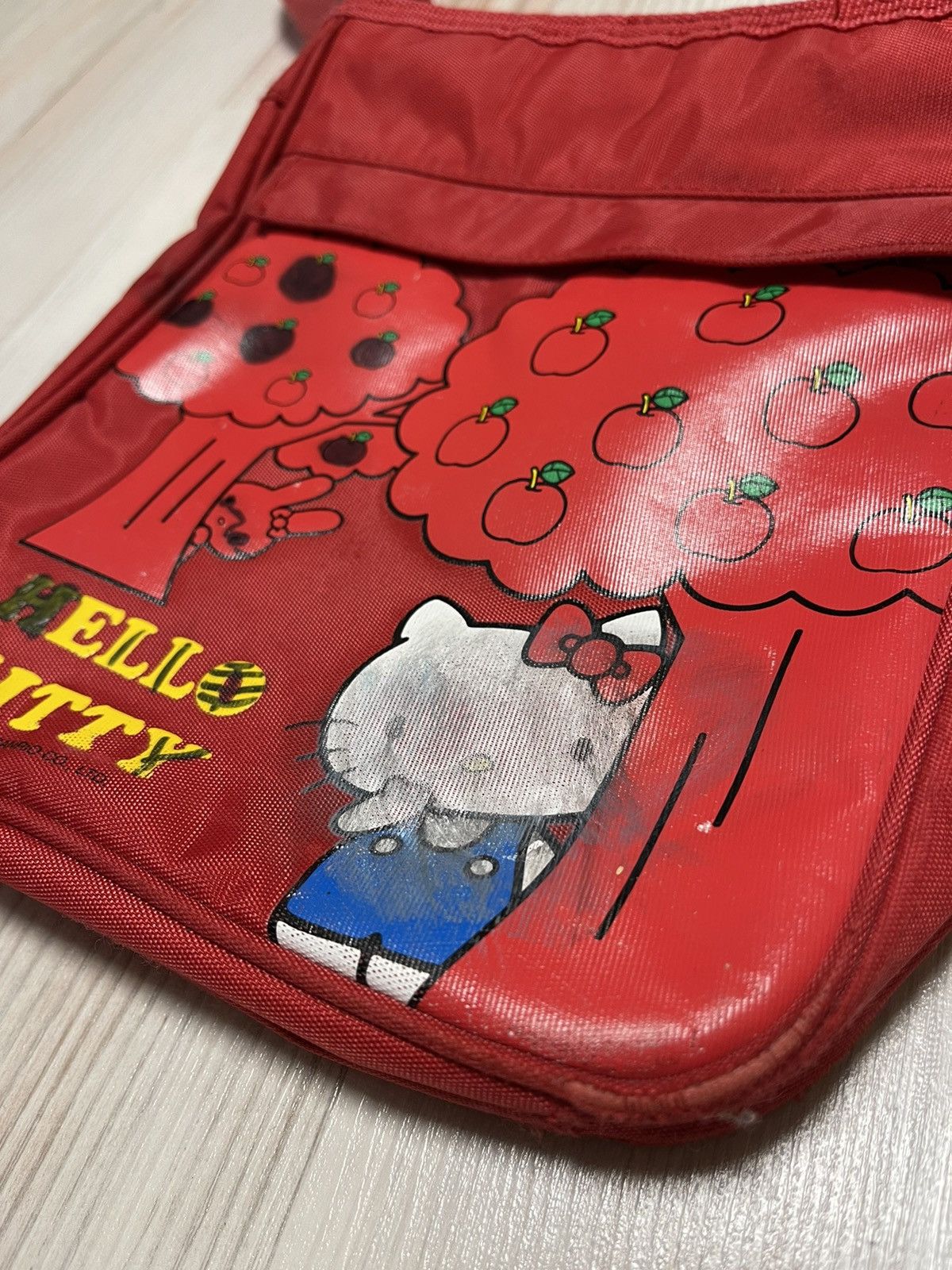 Vintage Hello Kitty vintage bag 2007 y2k red messenger Size ONE SIZE - 4 Thumbnail