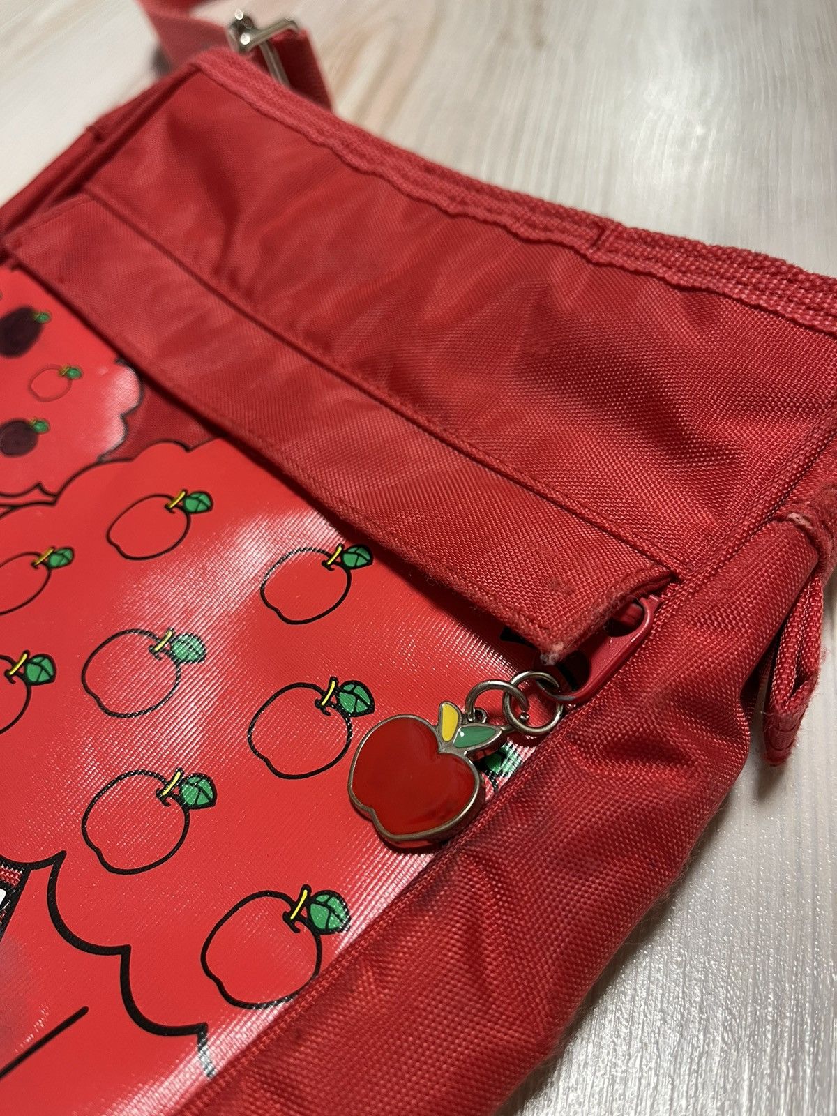 Vintage Hello Kitty vintage bag 2007 y2k red messenger Size ONE SIZE - 5 Thumbnail