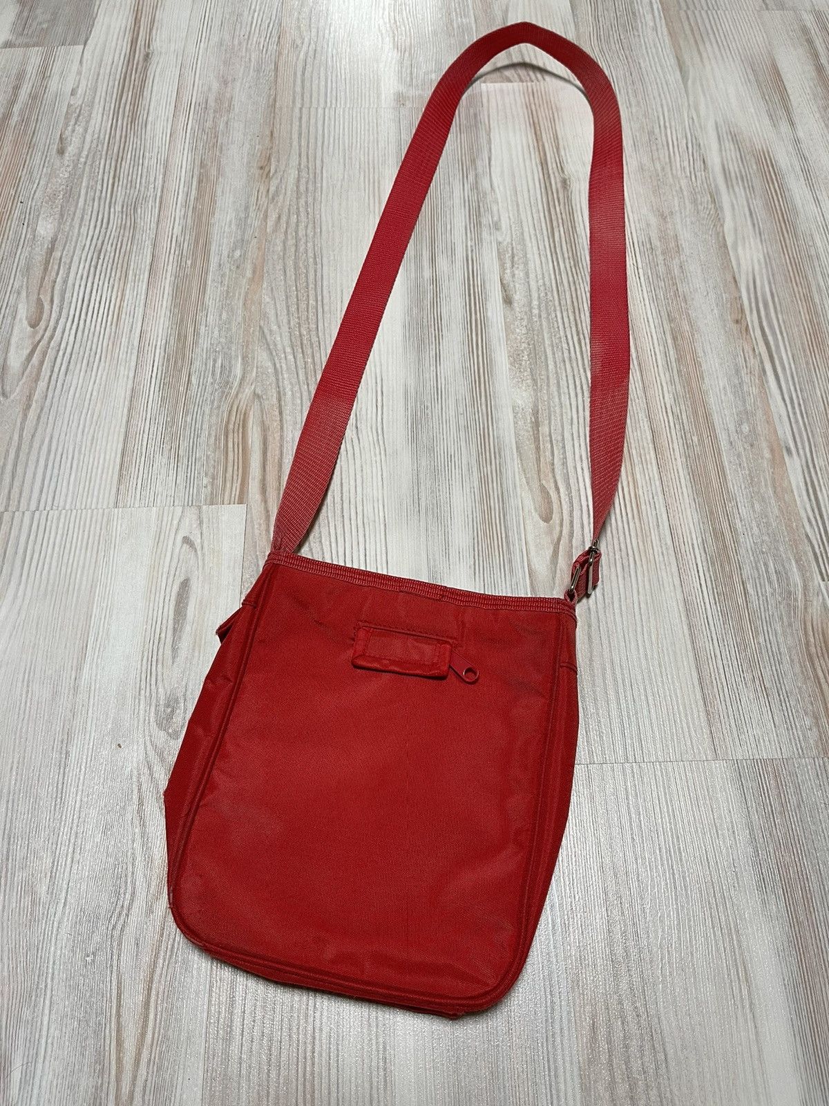 Vintage Hello Kitty vintage bag 2007 y2k red messenger Size ONE SIZE - 2 Thumbnail
