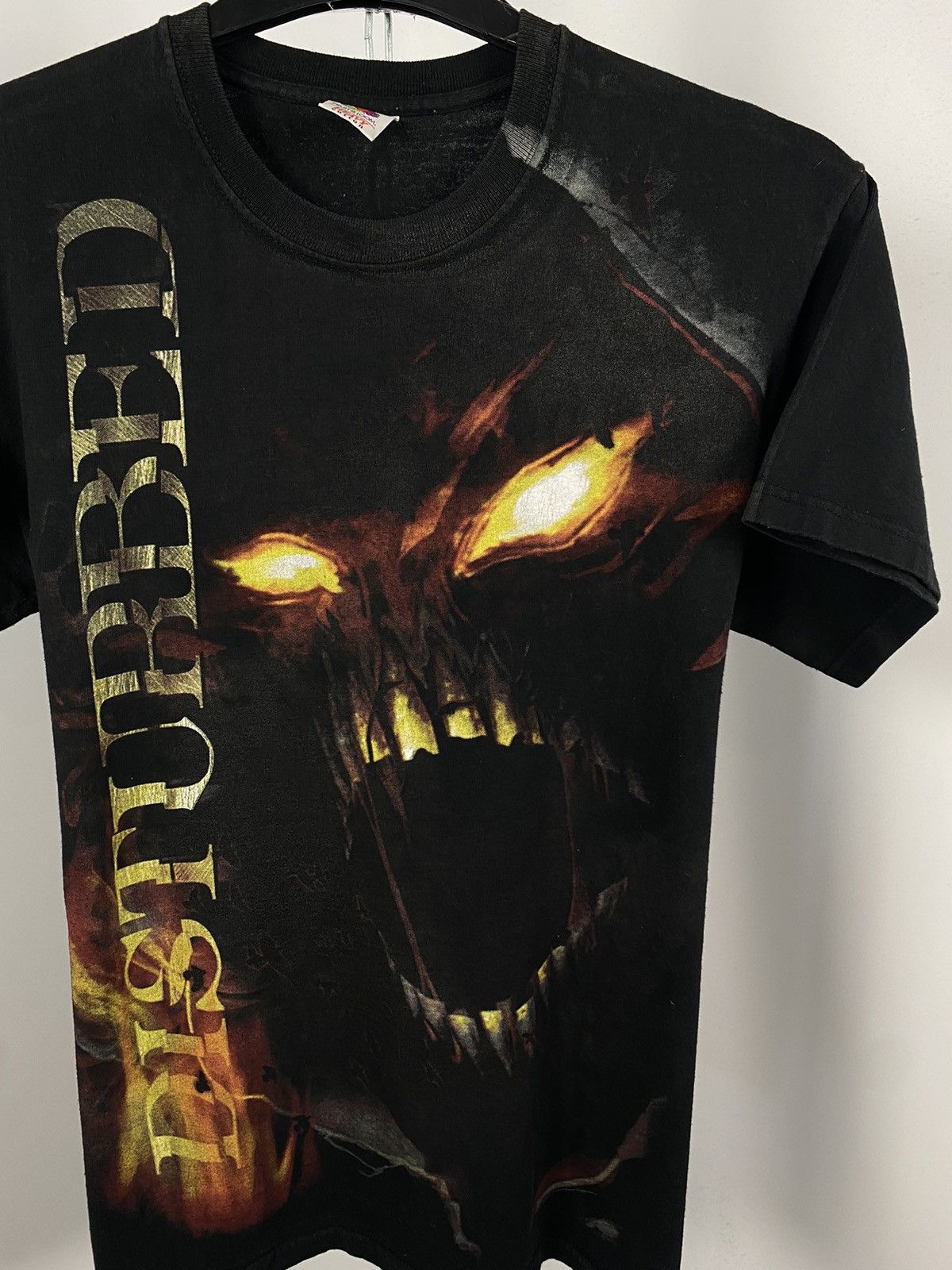 Band Tees Disturbed Y2K vintage rock tee metal band tee size M Size US M / EU 48-50 / 2 - 3 Thumbnail