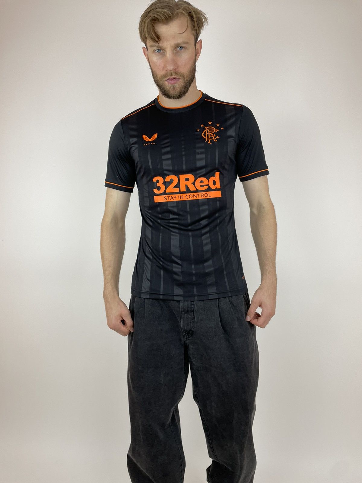 Other GLASGOW RANGERS third shirt jersey Castore 2020-21 Size M Size US M / EU 48-50 / 2 - 4 Thumbnail