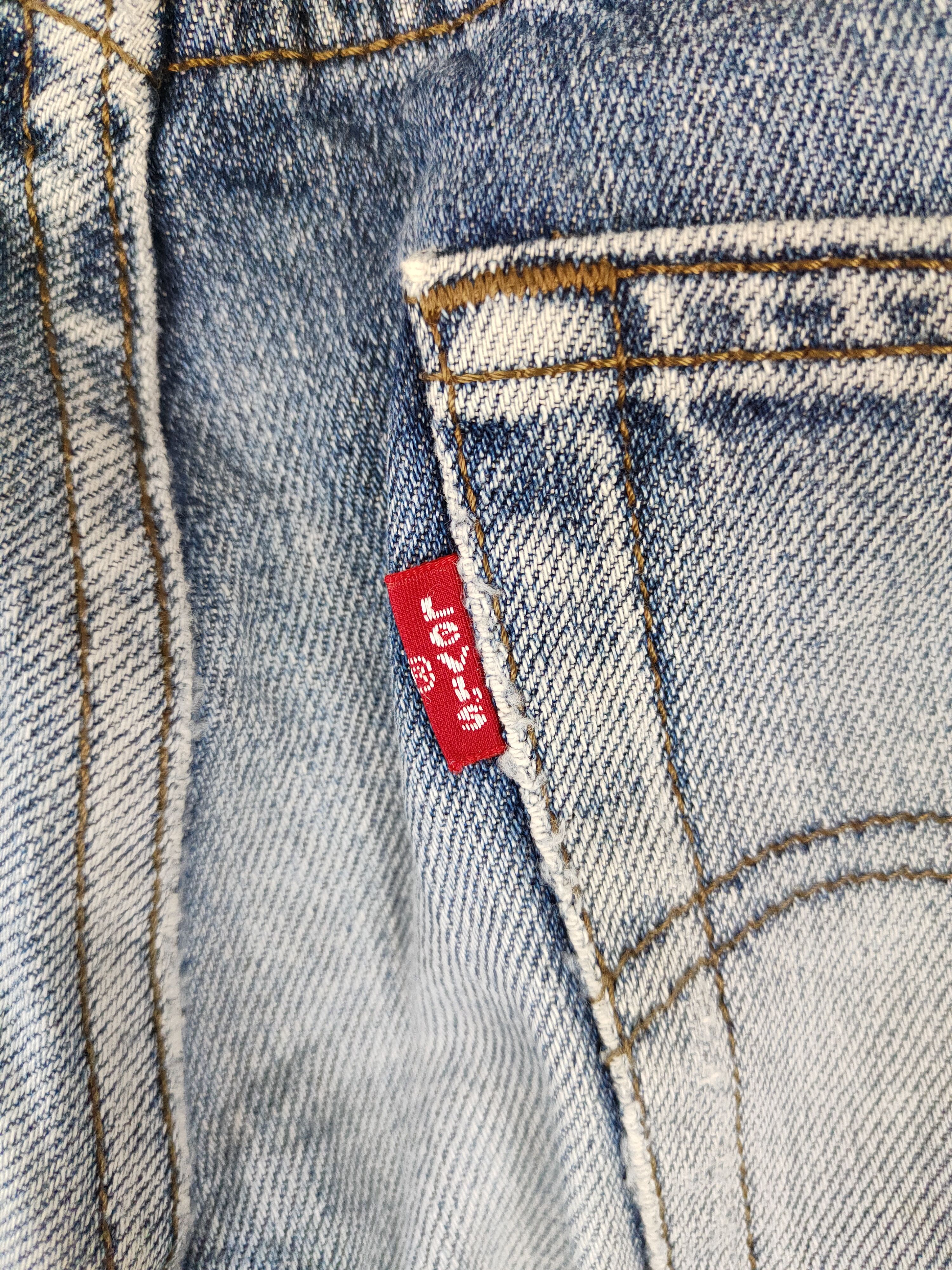 Levi's Levi Strauss & Co faded distressed Blue denim Jeans #4897 Size US 30 / EU 46 - 12 Thumbnail
