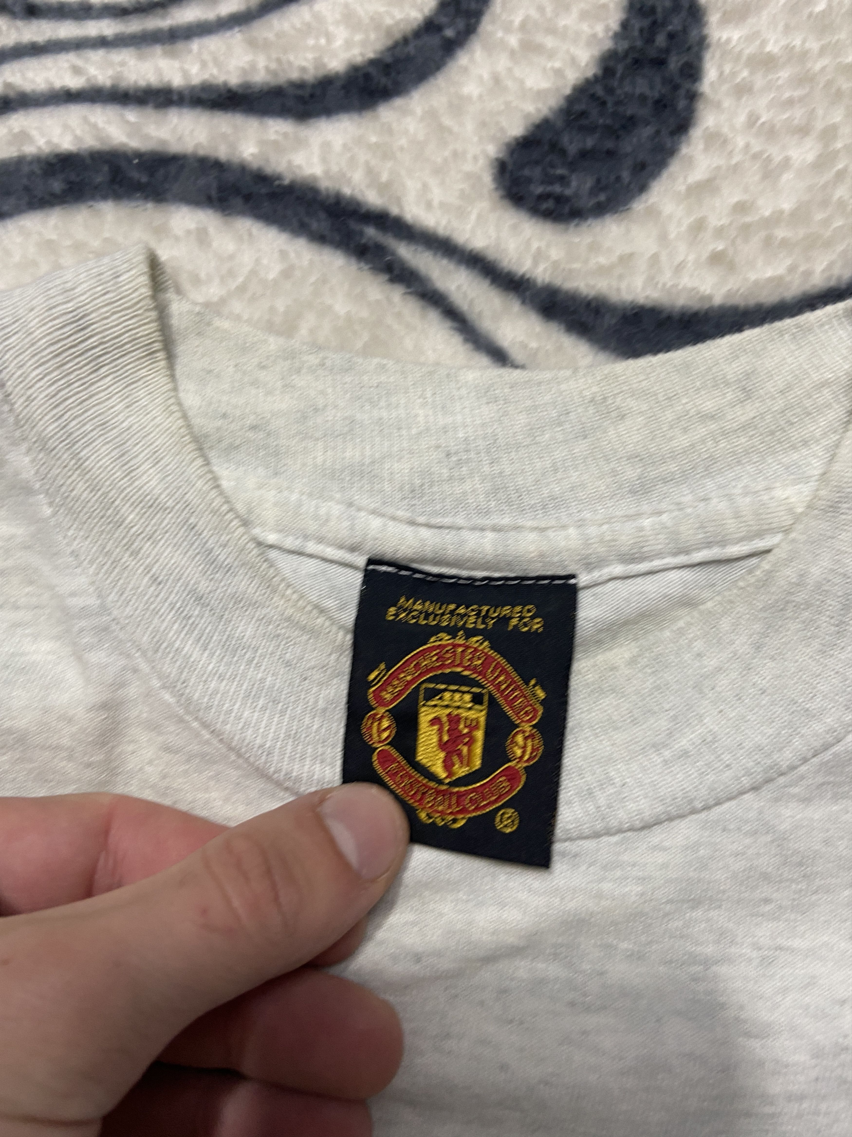 Vintage Vintage Manchester United Long Sleeve T-Shirt Size US XL / EU 56 / 4 - 4 Thumbnail