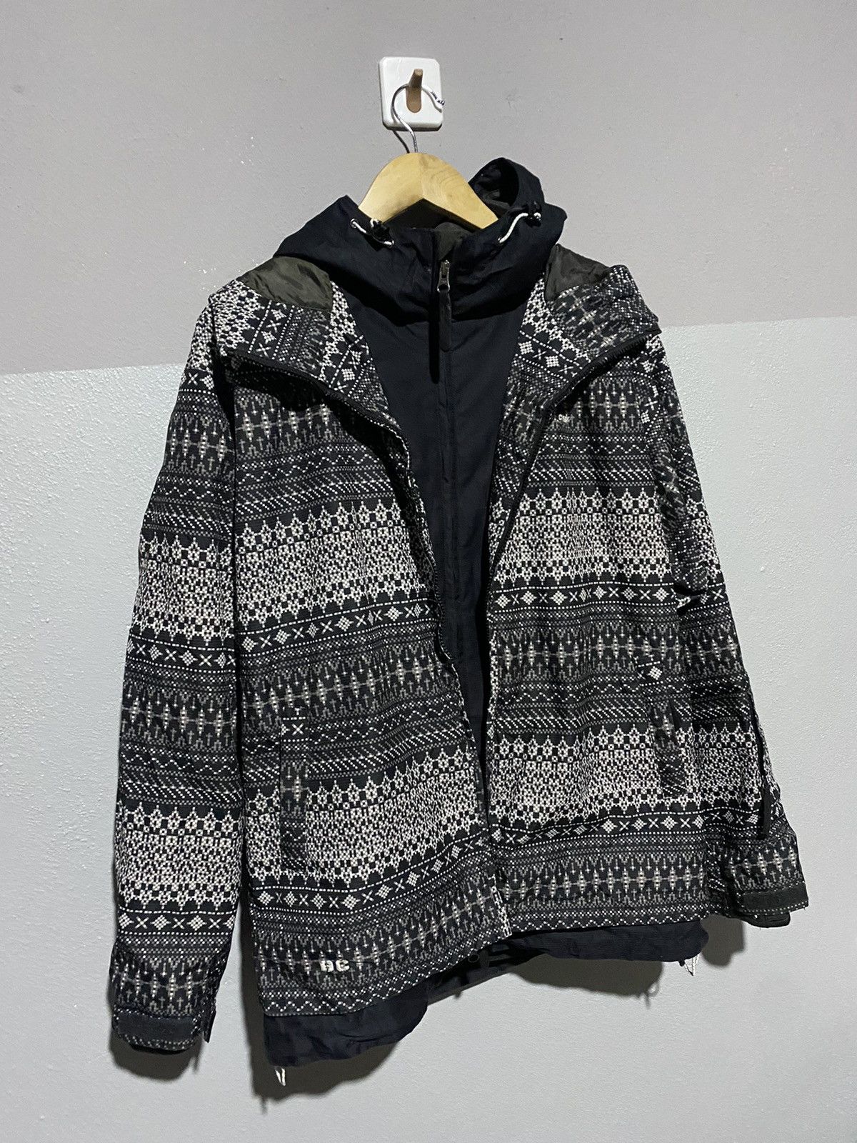 Japanese Brand 🔥SALE🔥GRAVER CREEK SKI JACKET NICE DESIGN Size US L / EU 52-54 / 3 - 5 Thumbnail