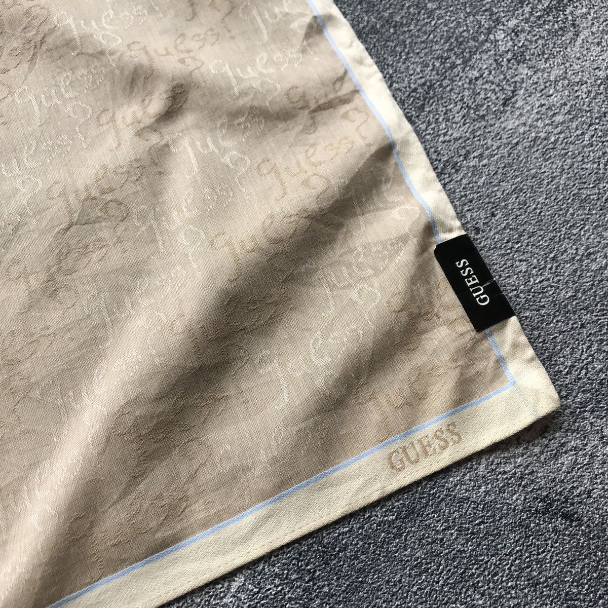 Guess Guess monogram Handkerchief/neckerchief Size ONE SIZE - 2 Thumbnail