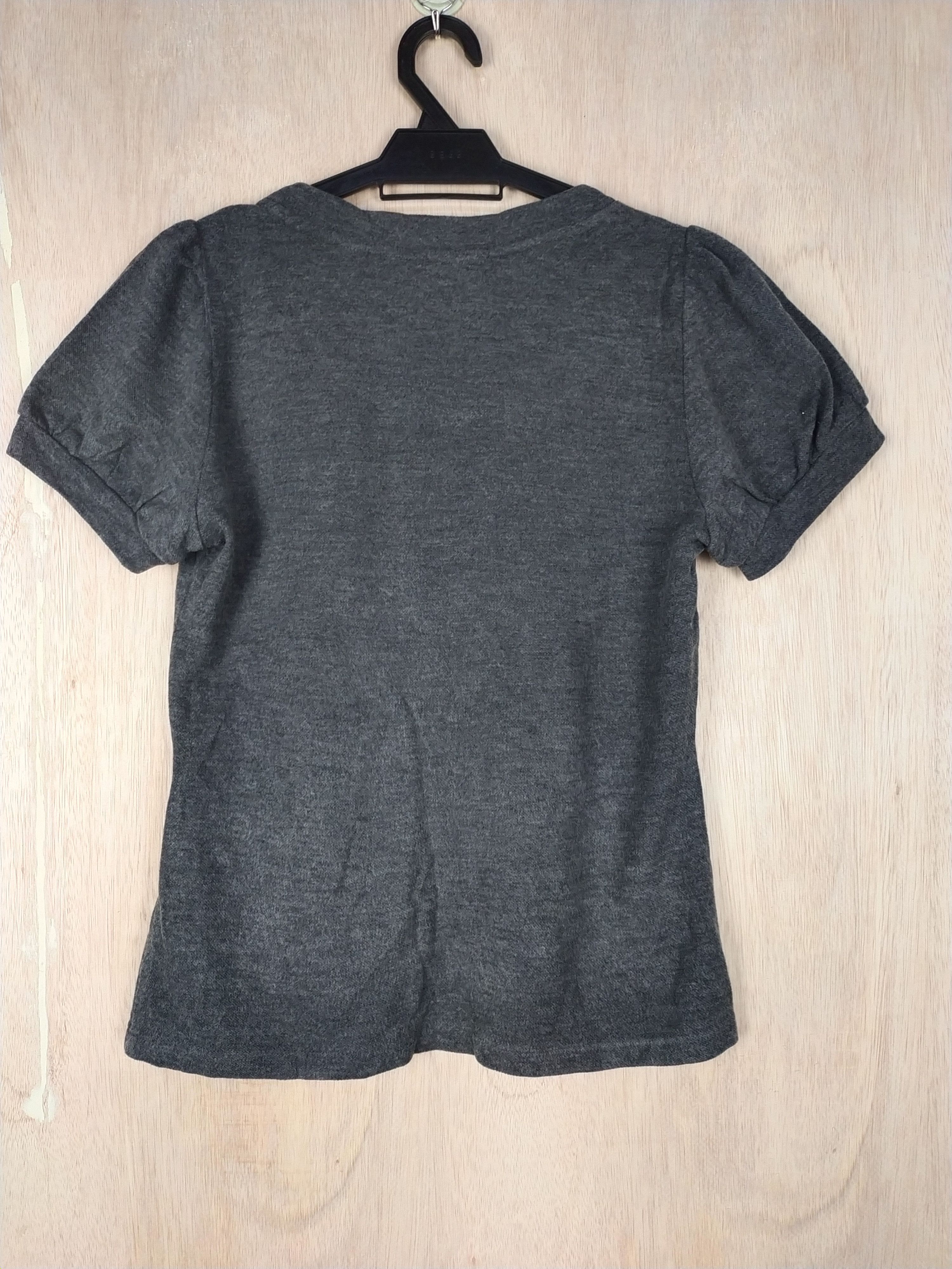 Burberry DL Burberry blue label gray Tshirt #2771 Size XS / US 0-2 / IT 36-38 - 7 Thumbnail
