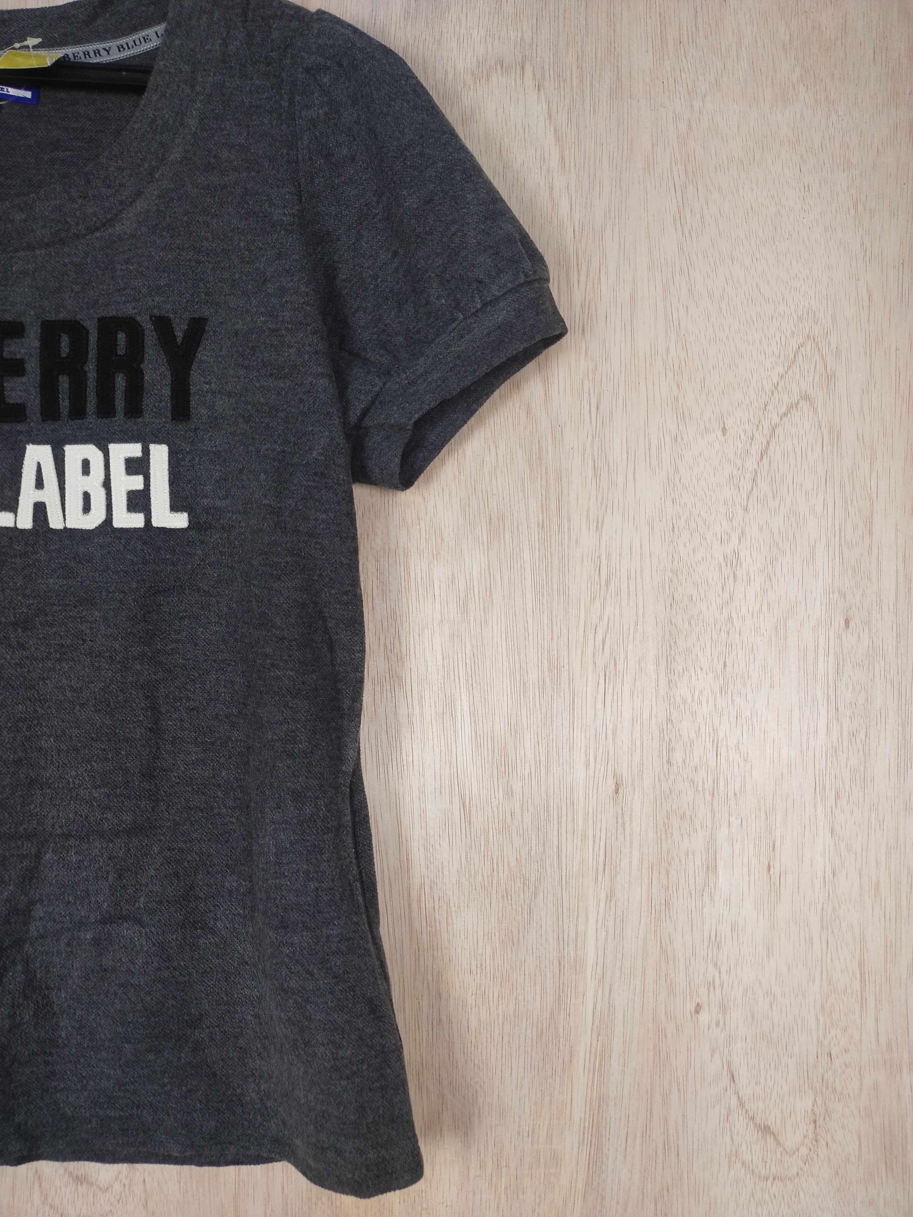 Burberry DL Burberry blue label gray Tshirt #2771 Size XS / US 0-2 / IT 36-38 - 5 Thumbnail