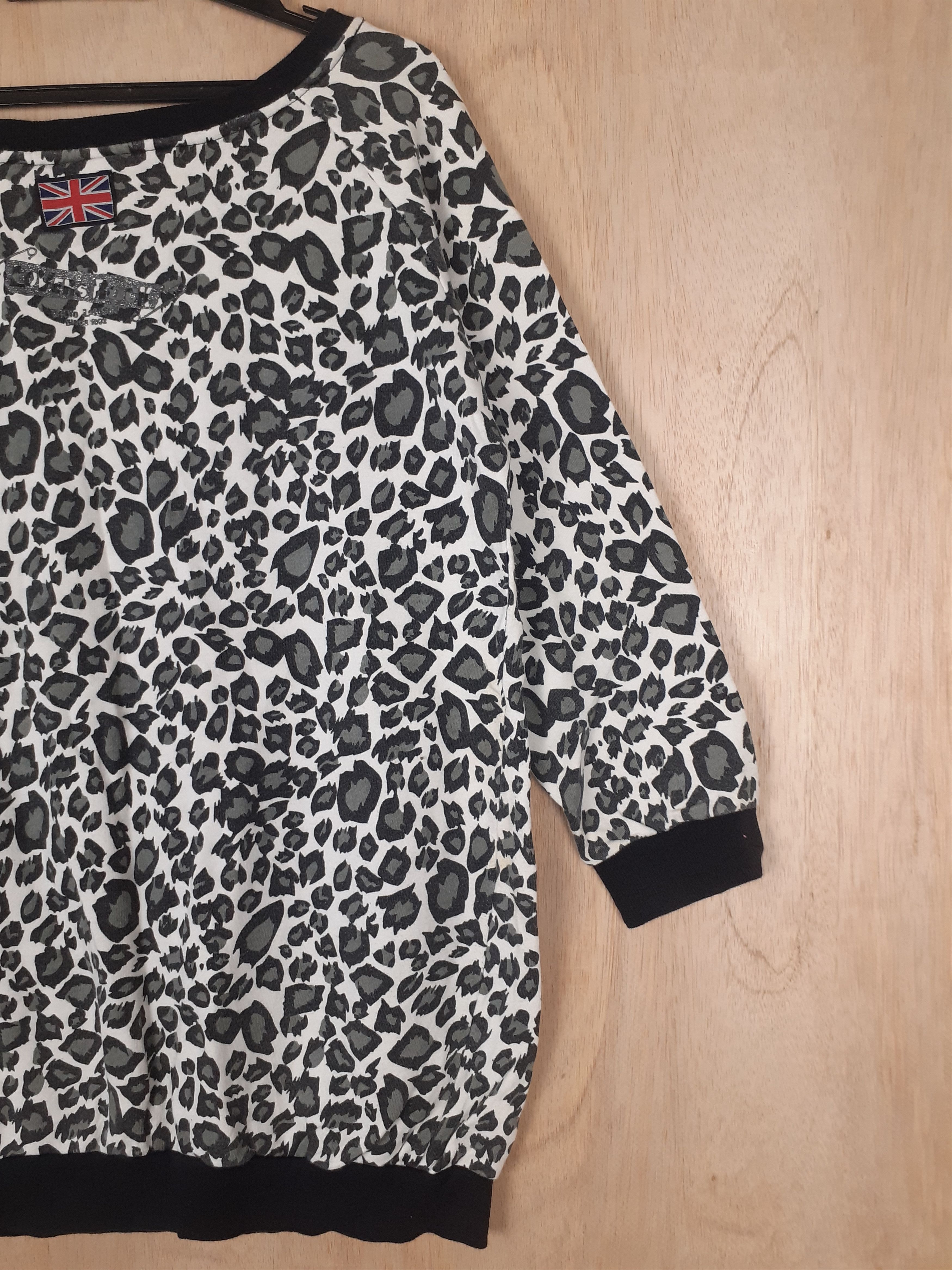 Japanese Brand Super Lovers leopard cheetah art gray shirt #3653 Size M / US 6-8 / IT 42-44 - 11 Thumbnail