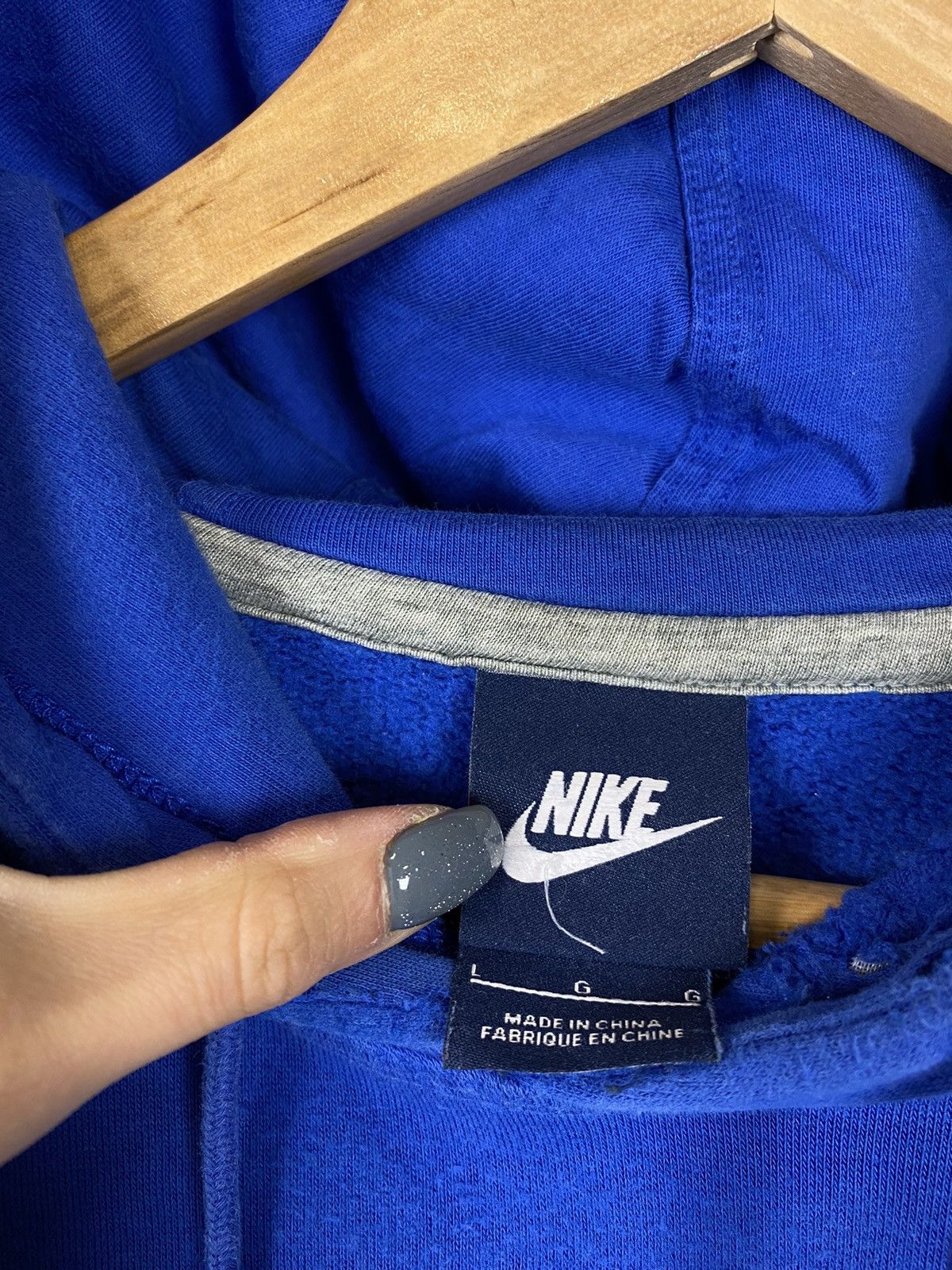 Nike Nike sweatshirt sportswear vintage blue size L Size US L / EU 52-54 / 3 - 3 Thumbnail