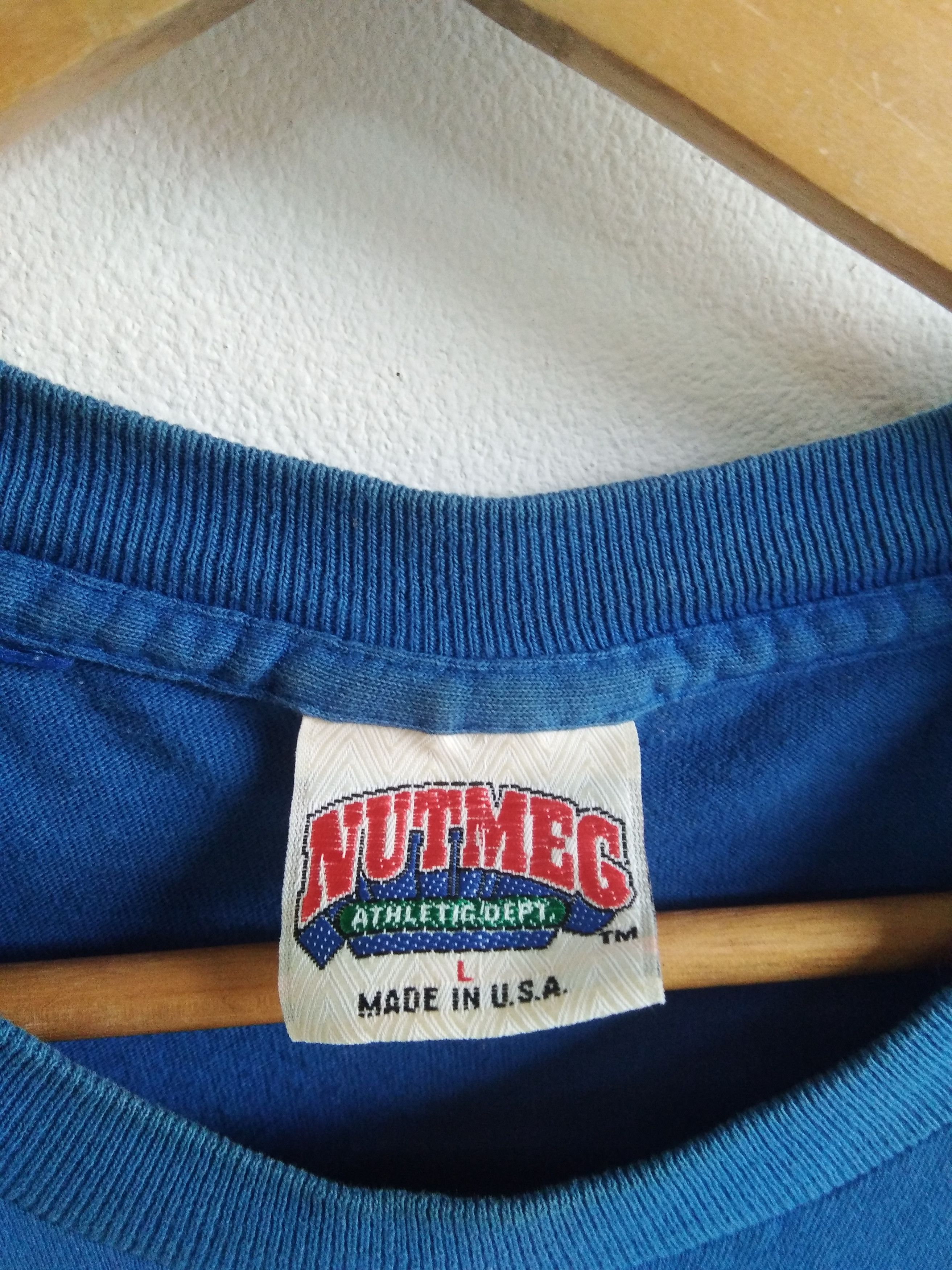 NFL × Nutmeg × Vintage Vintage New York Giants T Shirt 90s NFL Nutmeg Mills Size L Size US L / EU 52-54 / 3 - 4 Thumbnail