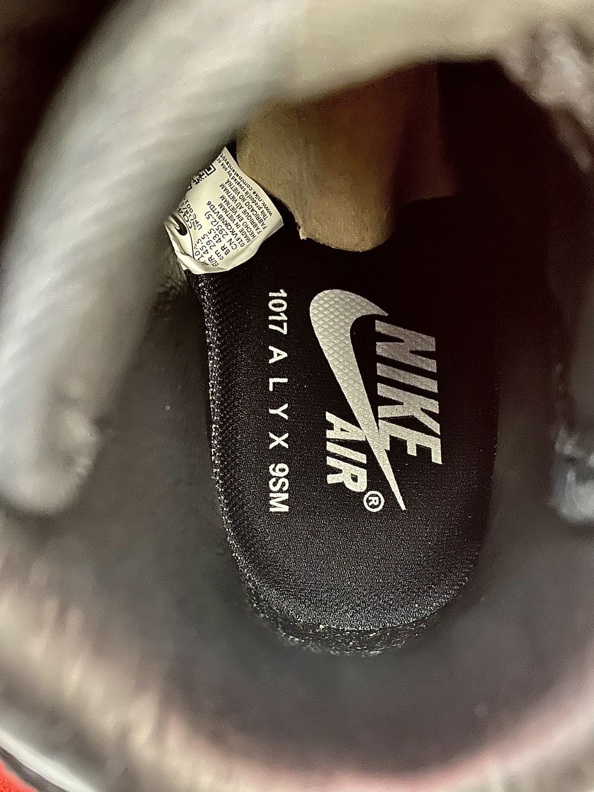 1017 ALYX 9SM × Nike Alyx Air Force 1 Hi DS Size US 11.5 / EU 44-45 - 9 Thumbnail