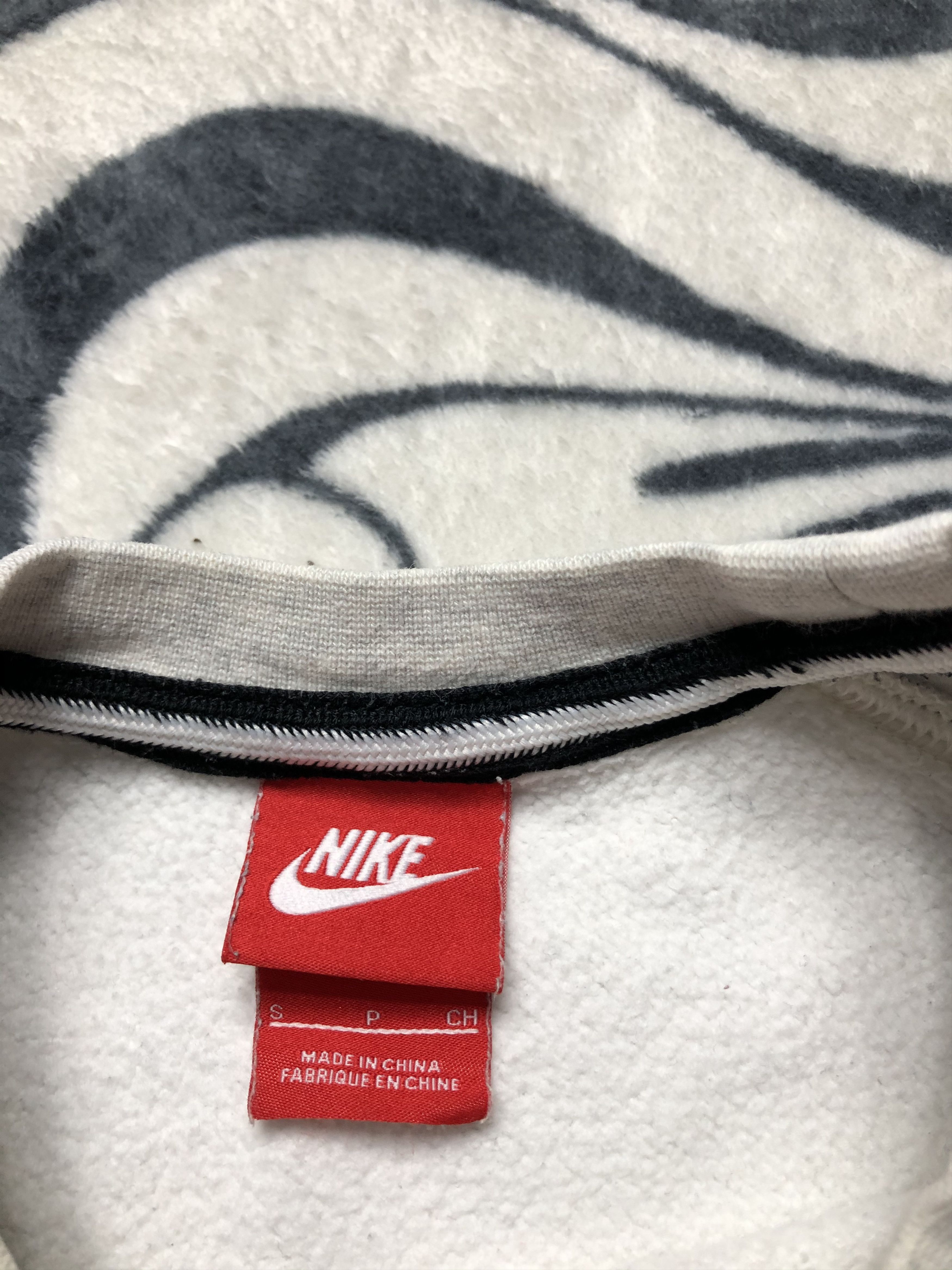 Nike Nike Vintage Mens Sweatshirt Drill Y2K Swoosh Size US S / EU 44-46 / 1 - 5 Thumbnail