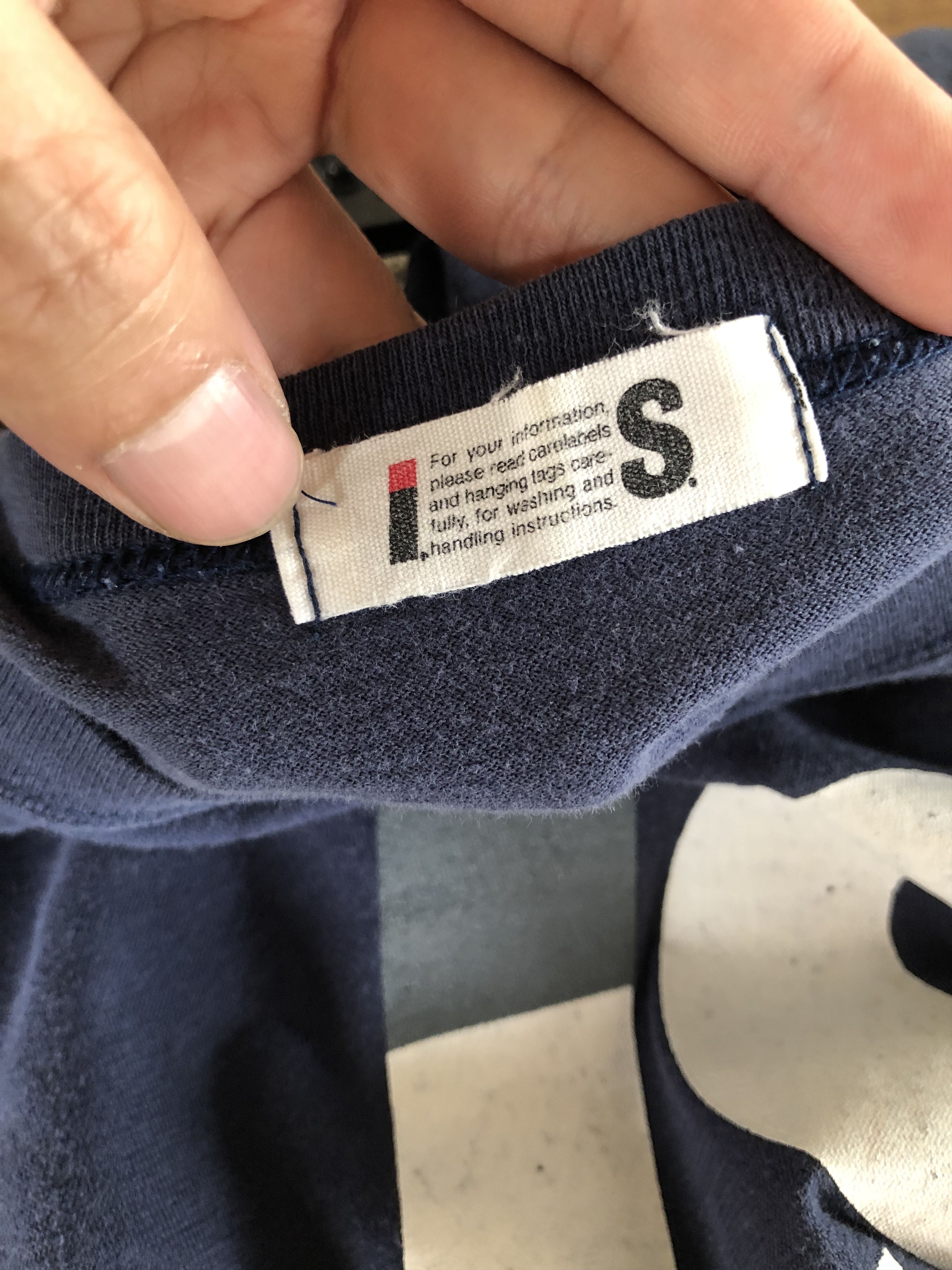 Issey Miyake RARE🔥VINTAGE IS SPELLOUT BIG LOGO S/S TEE SINGLE STITCH Size US M / EU 48-50 / 2 - 7 Thumbnail
