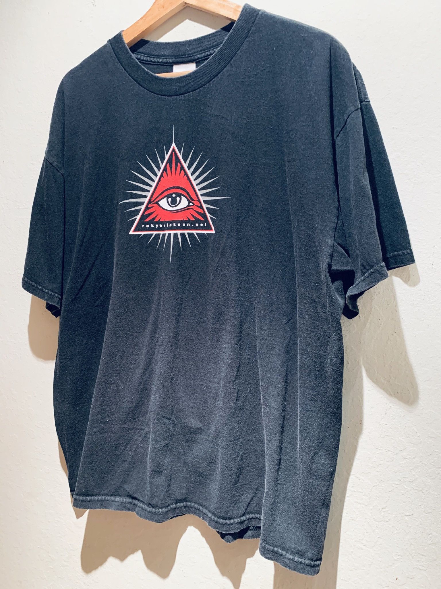 Band Tees × Vintage *RARE* Vintage Roky Erickson Pyramid Eye Logo T-Shirt - L Size US L / EU 52-54 / 3 - 1 Thumbnail