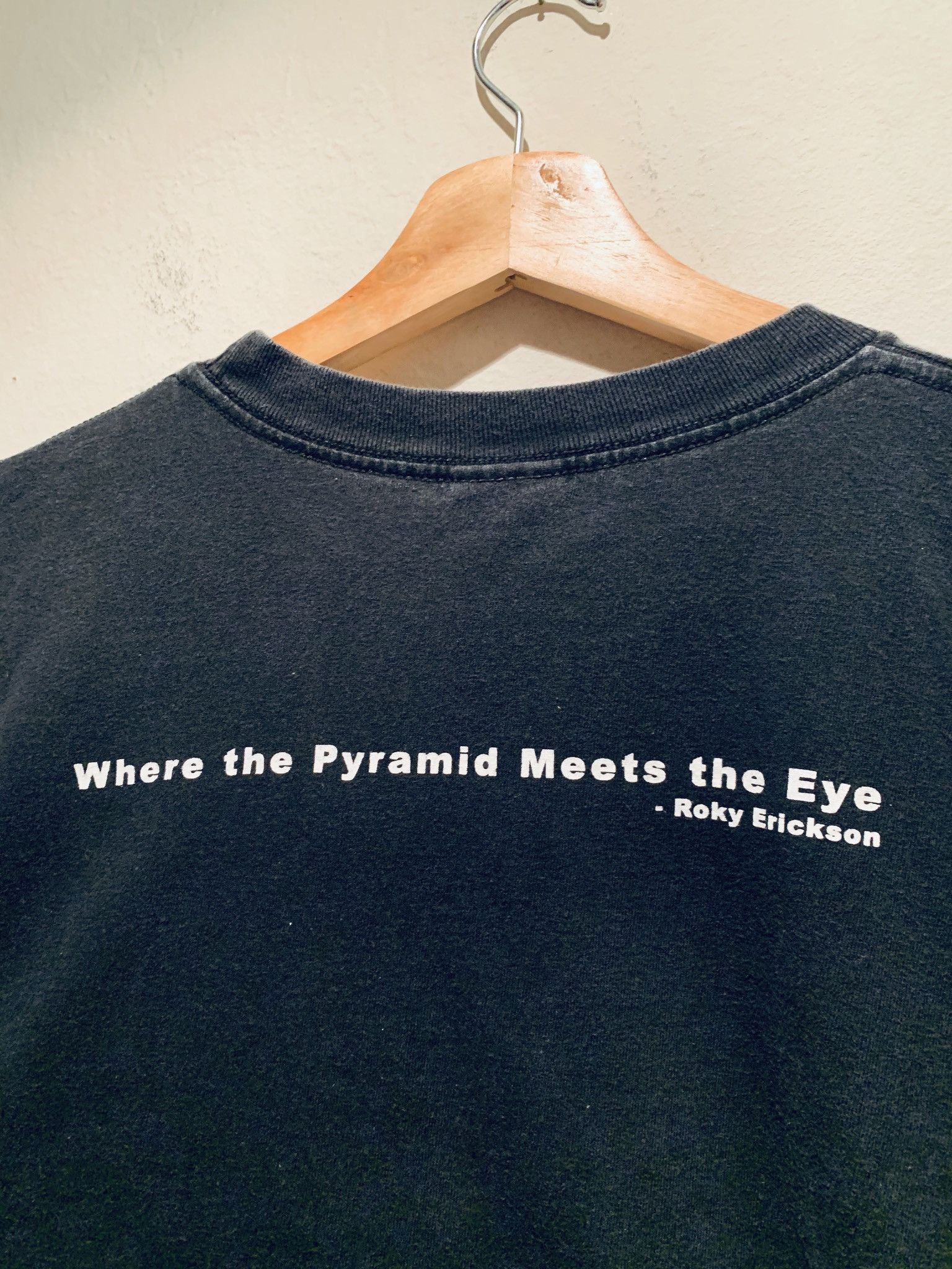 Band Tees × Vintage *RARE* Vintage Roky Erickson Pyramid Eye Logo T-Shirt - L Size US L / EU 52-54 / 3 - 4 Thumbnail