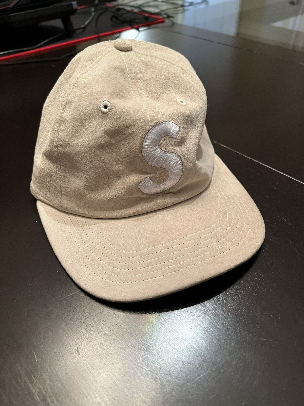 Supreme - Suede S Logo 6-Panel cap-