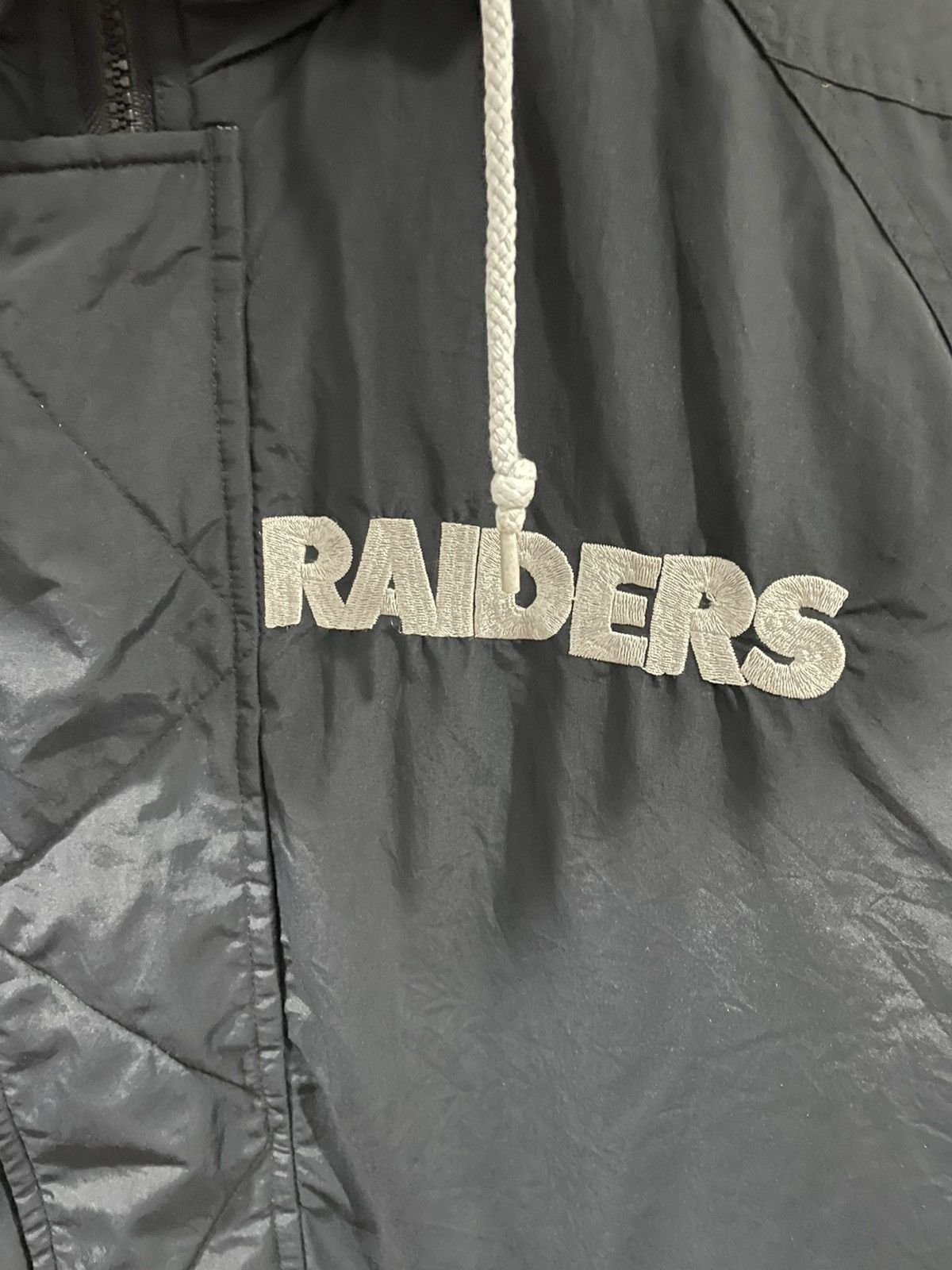 NFL 🔥Vintage Raiders Oakland Big Logo Starter Jacket Size US M / EU 48-50 / 2 - 8 Thumbnail