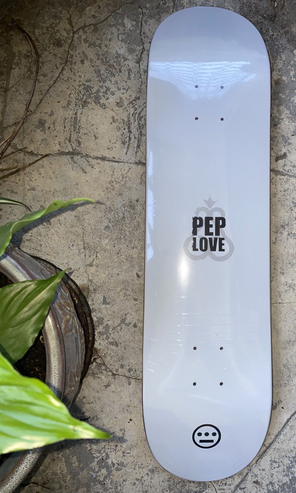 Other PEP LOVE HIEROGLIPHICS white skateboard deck NEW size: 8.5 Size ONE SIZE - 1 Thumbnail