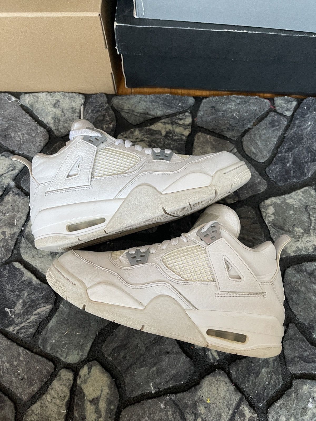 Jordan Brand Jordan 4 pure money Size US 6 / EU 39 - 2 Thumbnail