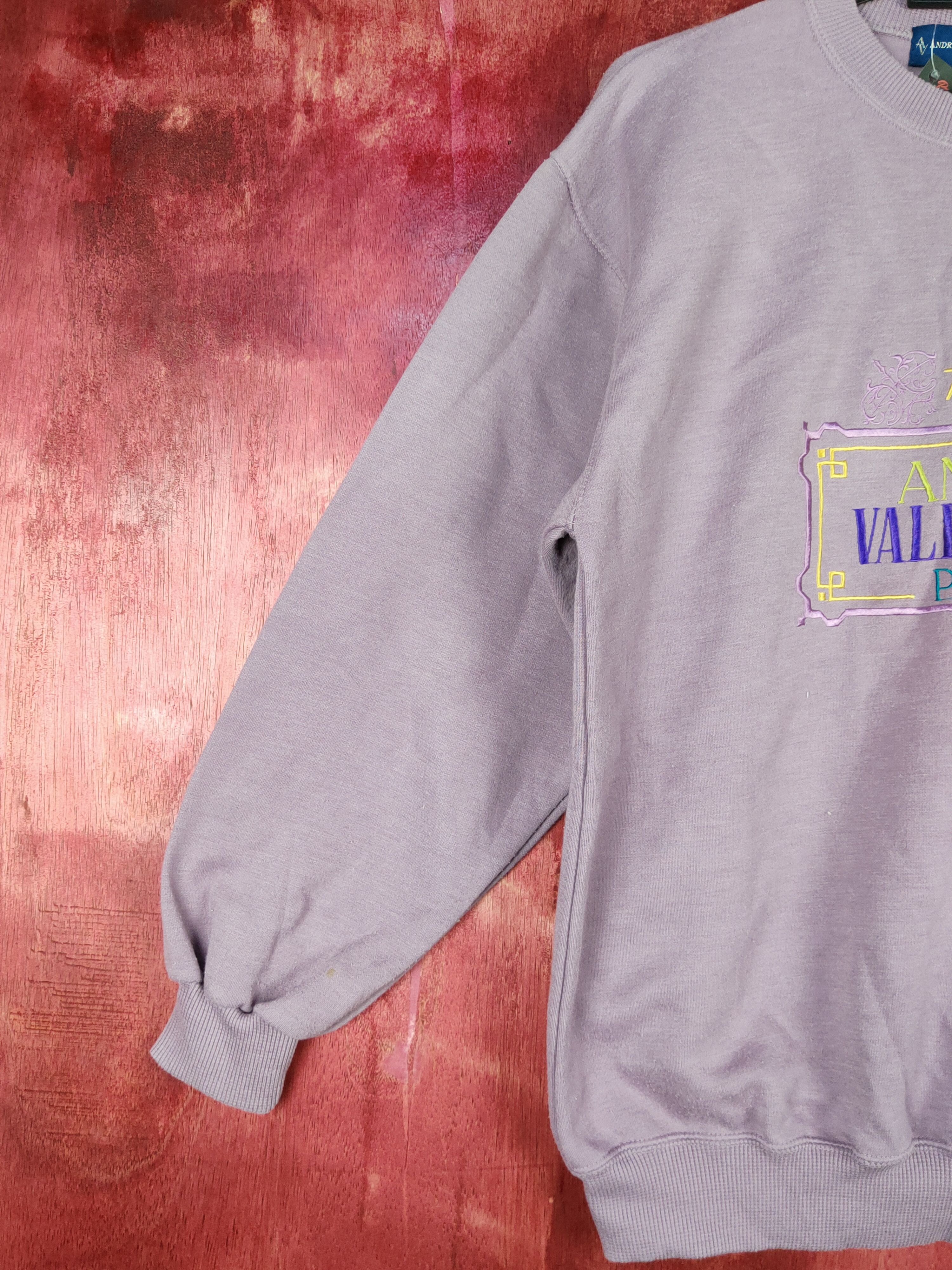 Japanese Brand × Vintage Andre Valentino Paris faded Purple Sweater #4949 Size US M / EU 48-50 / 2 - 3 Thumbnail