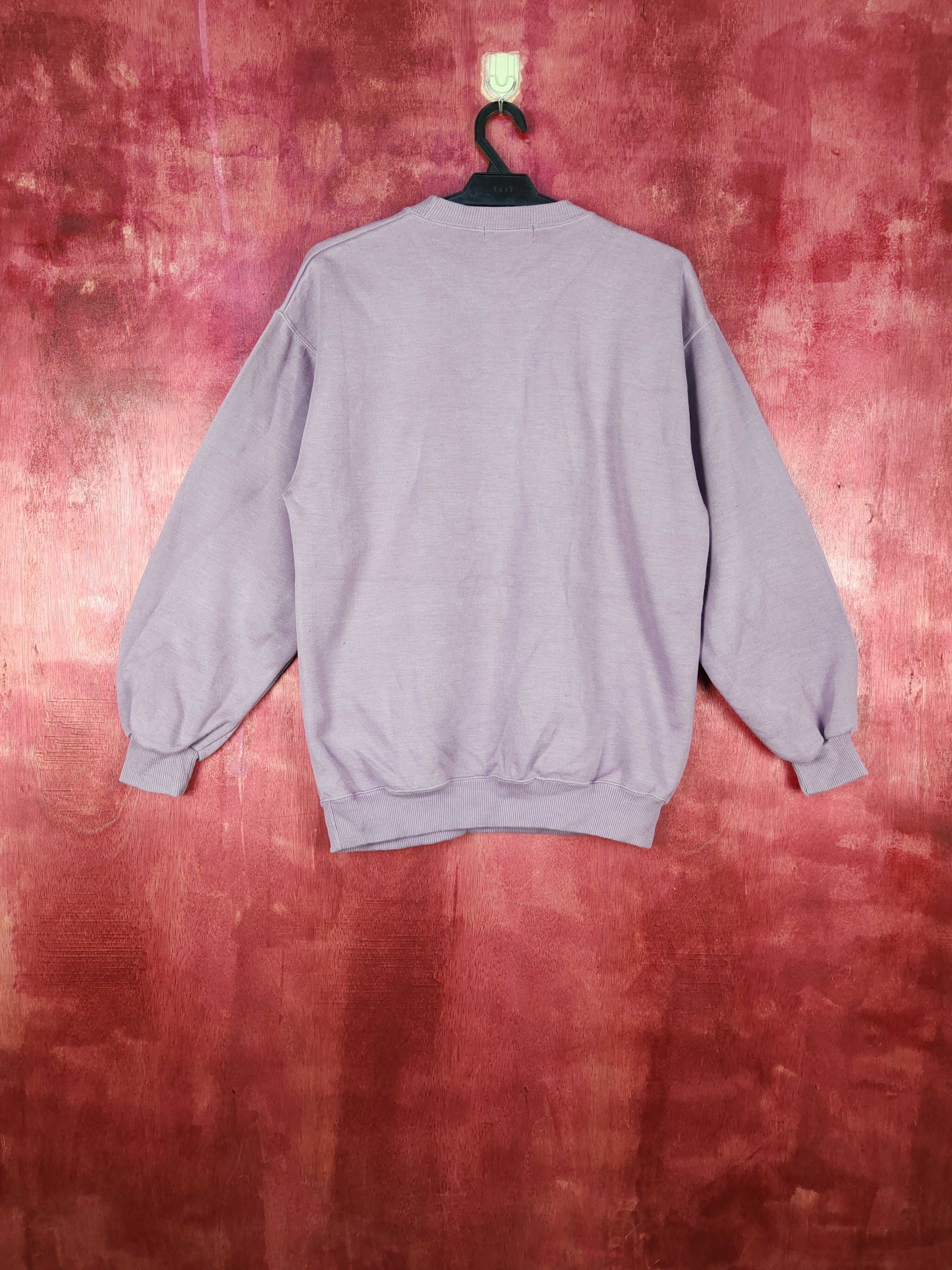 Japanese Brand × Vintage Andre Valentino Paris faded Purple Sweater #4949 Size US M / EU 48-50 / 2 - 5 Thumbnail