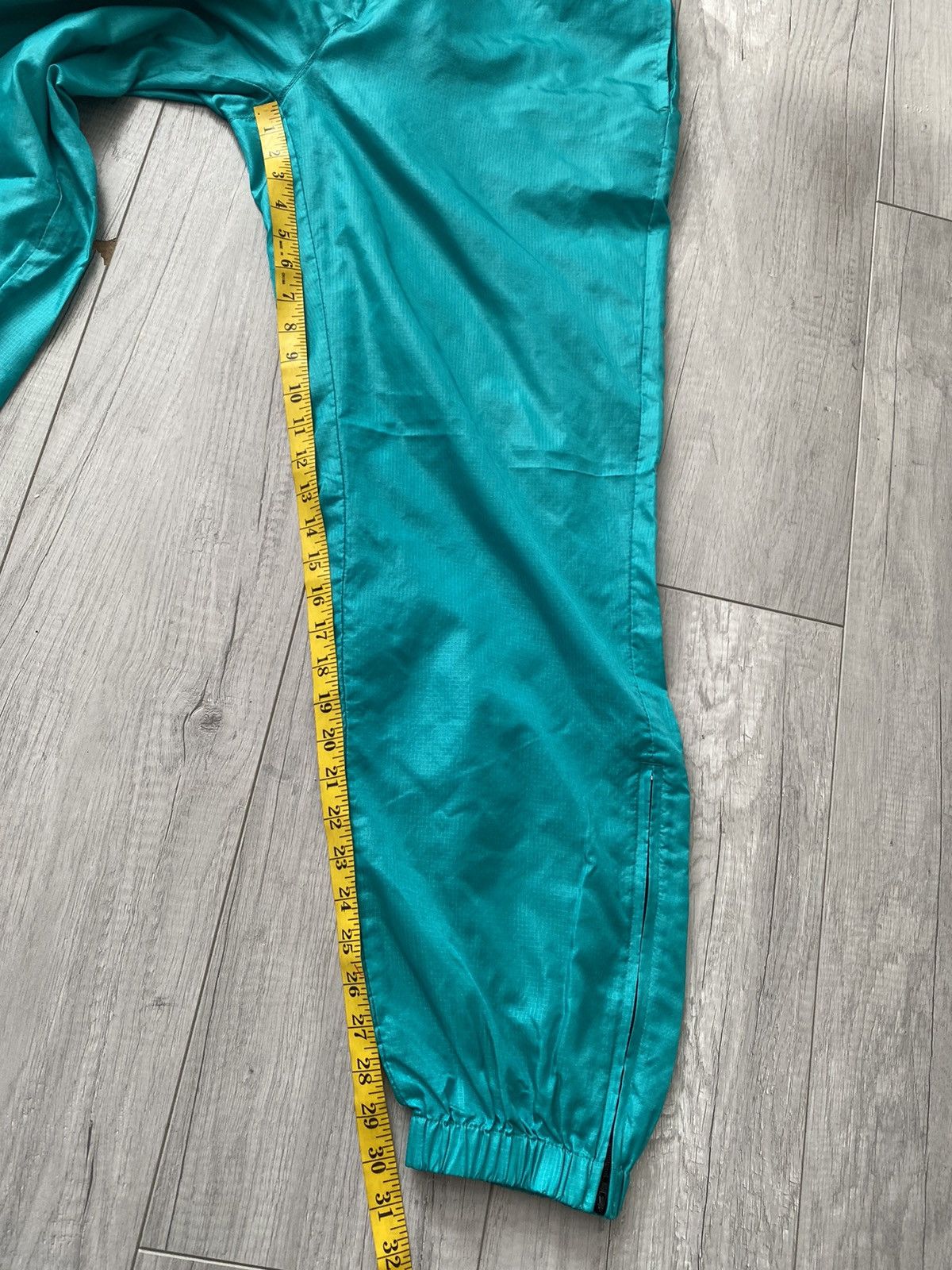 Vintage 90’s Aqua Green Eddie Bauer Baggy Track pants