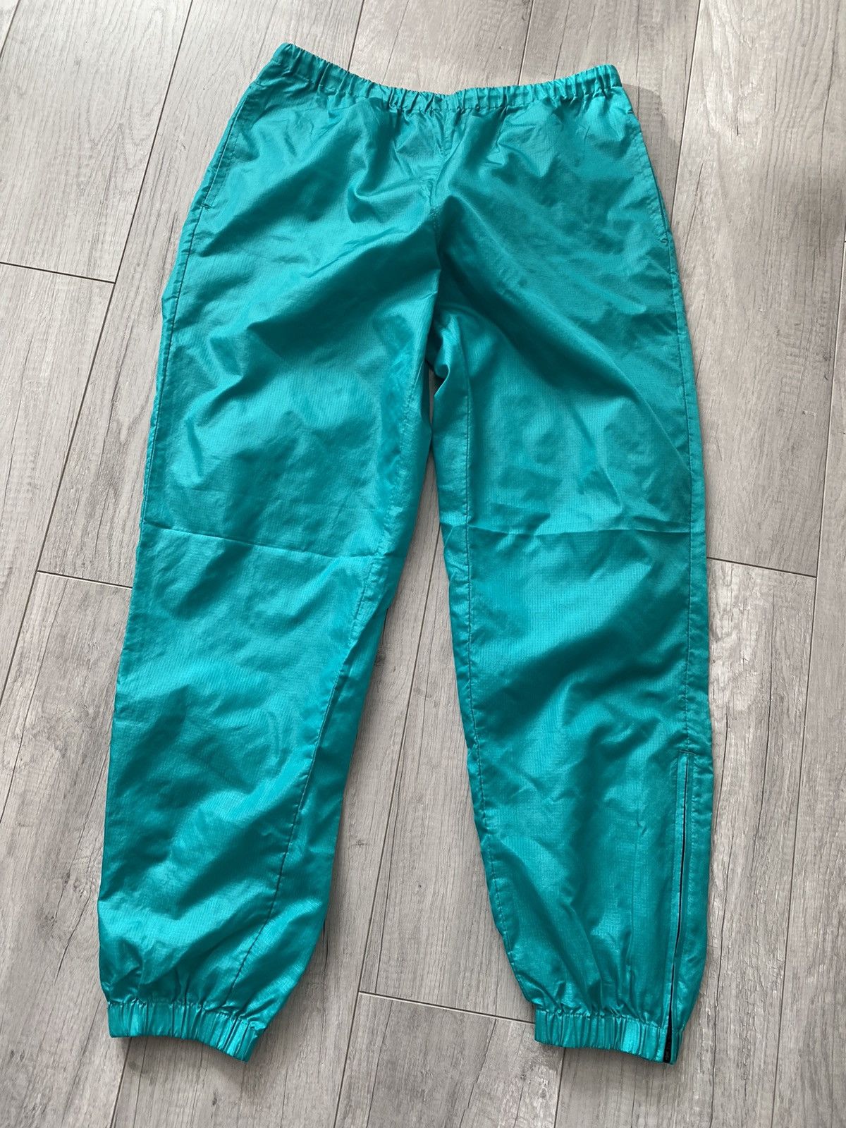 Vintage 90’s Aqua Green Eddie Bauer Baggy Track pants