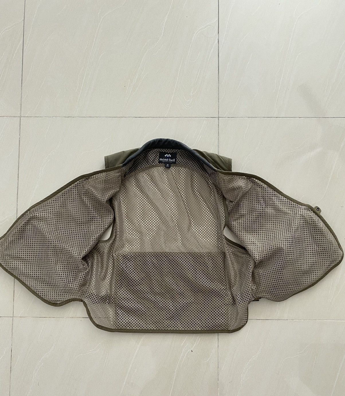 Montbell Mont Bell bondage multipocket Vest design Military Size US M / EU 48-50 / 2 - 5 Thumbnail
