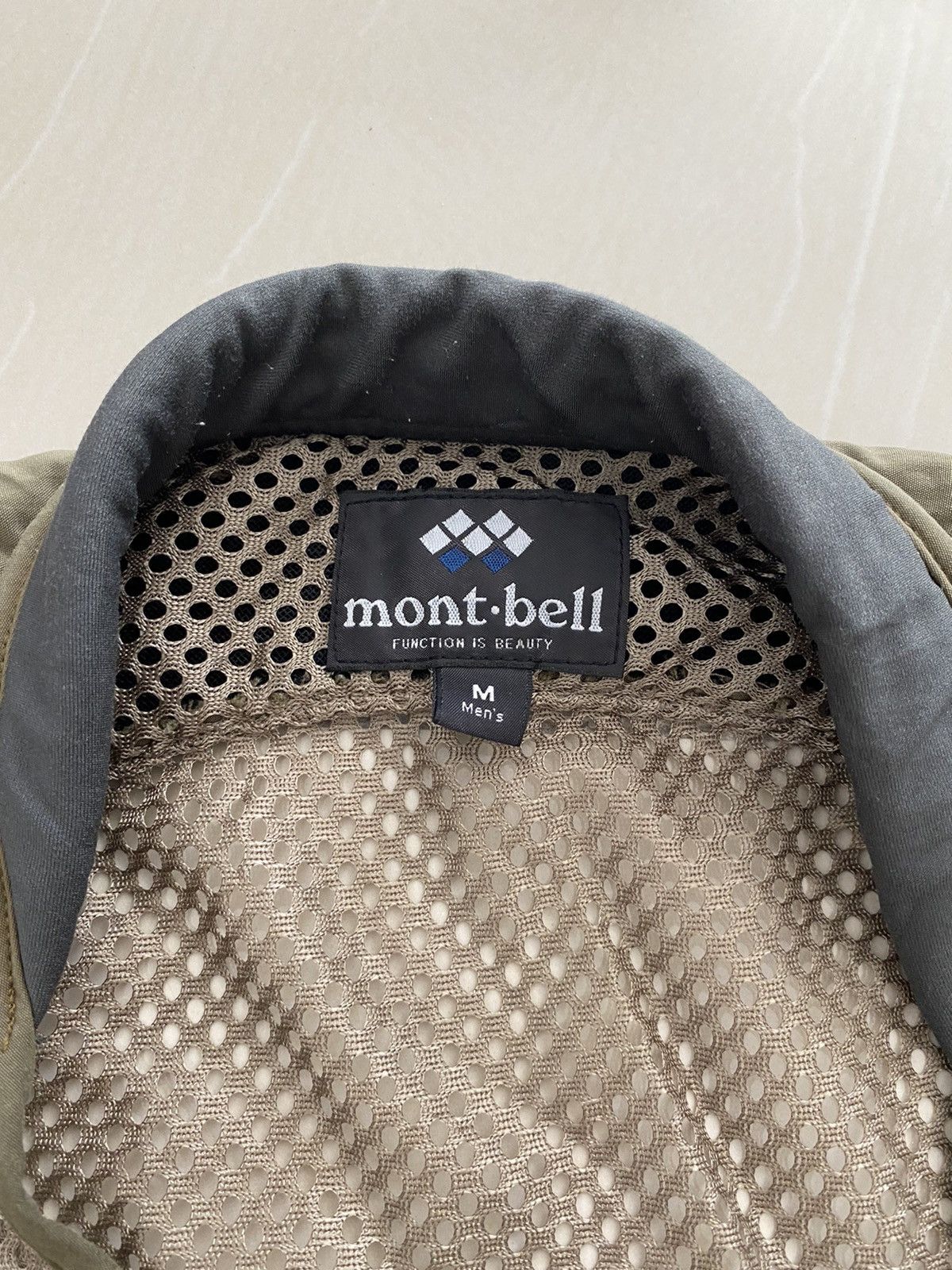 Montbell Mont Bell bondage multipocket Vest design Military Size US M / EU 48-50 / 2 - 6 Thumbnail