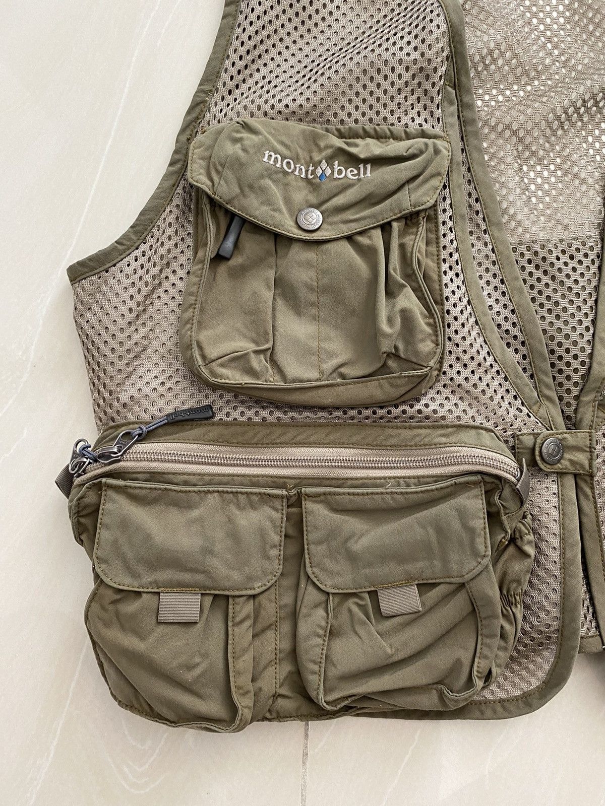 Montbell Mont Bell bondage multipocket Vest design Military Size US M / EU 48-50 / 2 - 8 Thumbnail