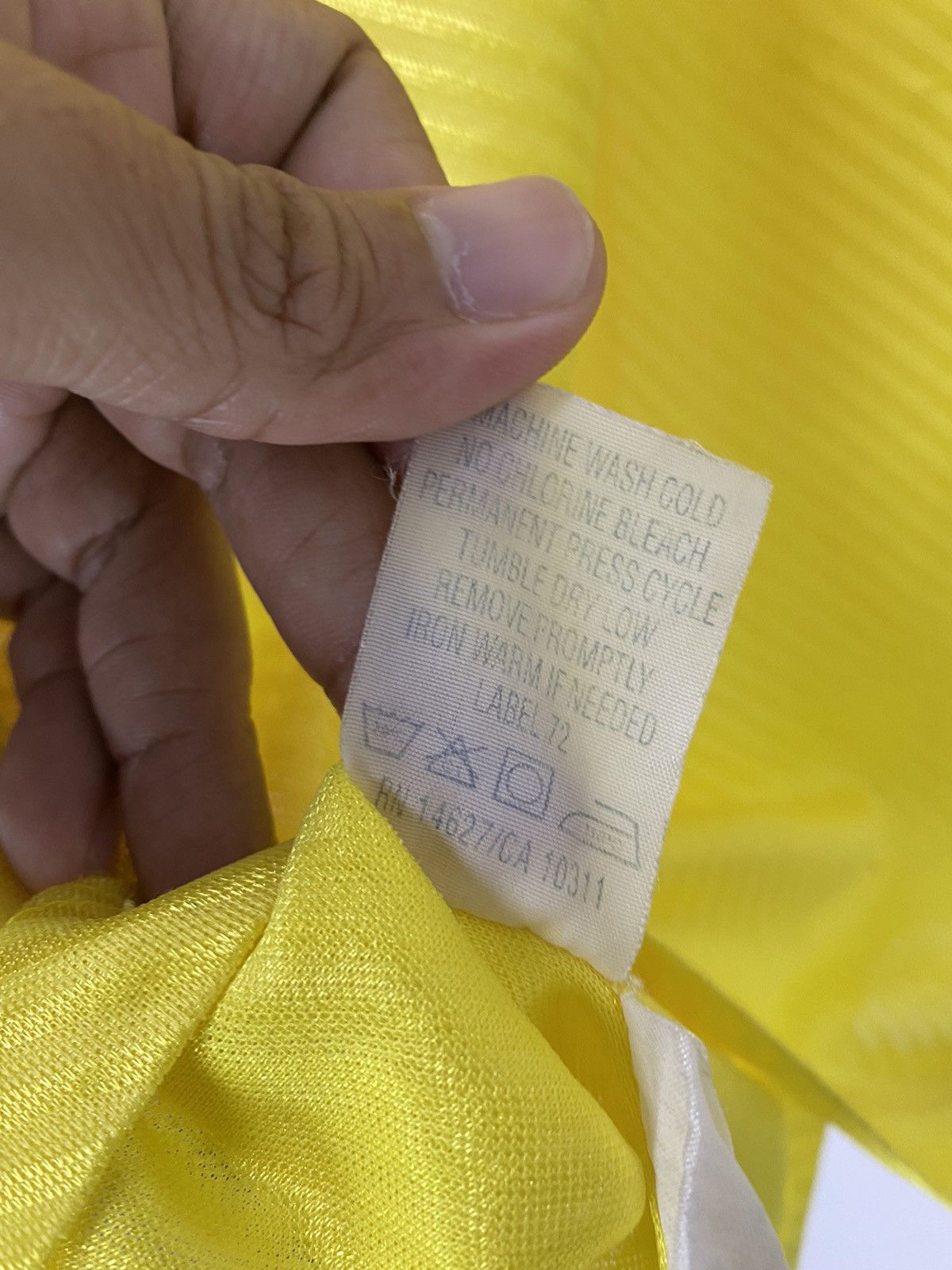 Umbro × Vintage Vintage 94’s Brazil Home Jersey Design Size US M / EU 48-50 / 2 - 11 Thumbnail