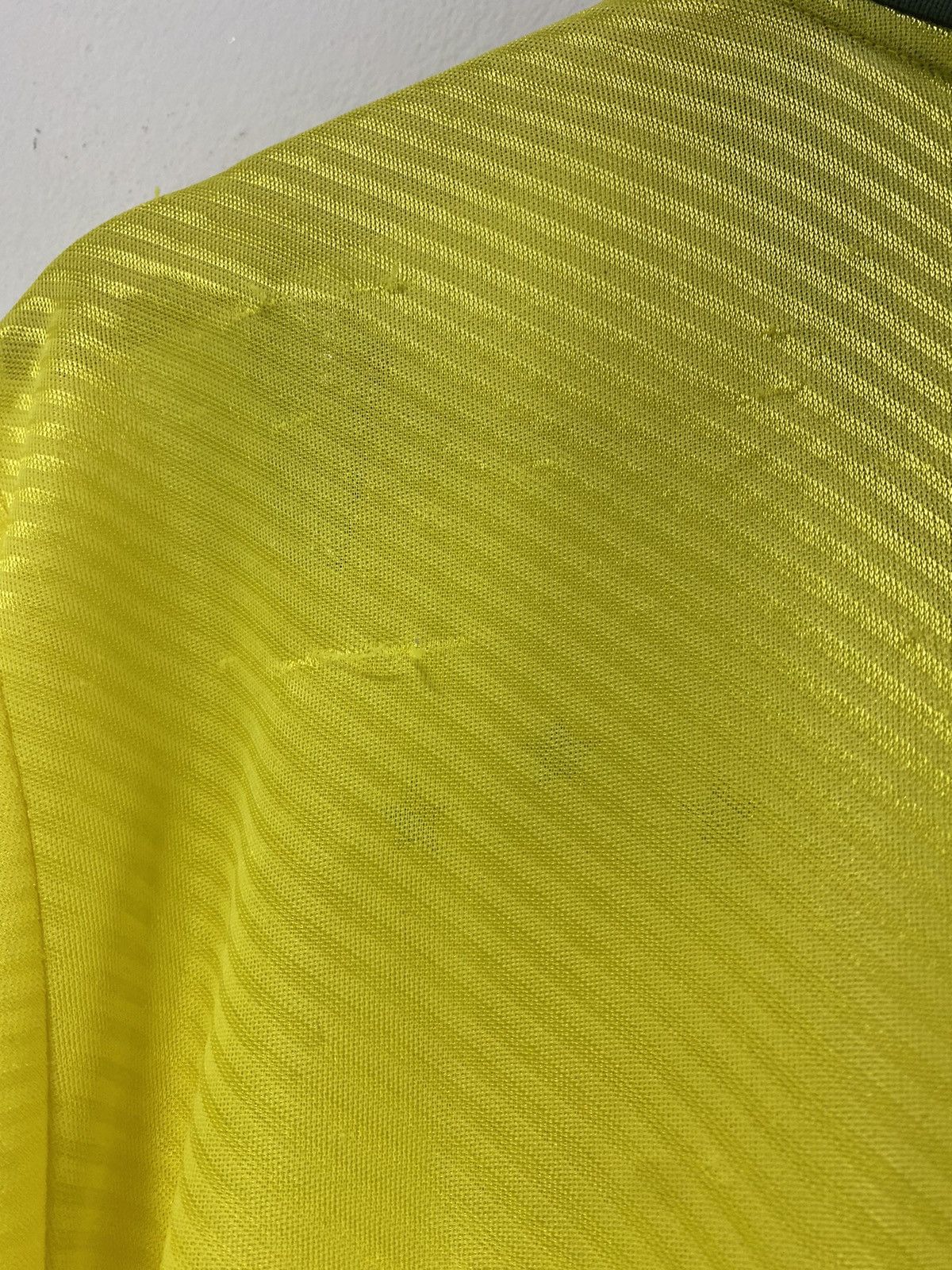 Umbro × Vintage Vintage 94’s Brazil Home Jersey Design Size US M / EU 48-50 / 2 - 8 Thumbnail