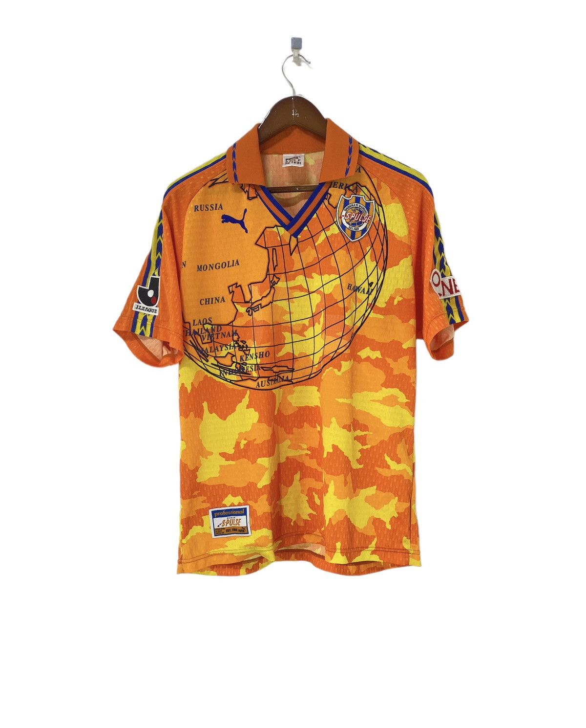 Puma Vintage 90’s Shimizu S-Pulse Home Jersey Shirt Camouflaged Size US M / EU 48-50 / 2 - 1 Thumbnail