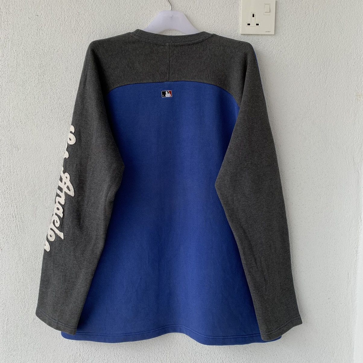MLB DODGERS 83 sweatshirt spell out big logo.. Size US L / EU 52-54 / 3 - 8 Thumbnail