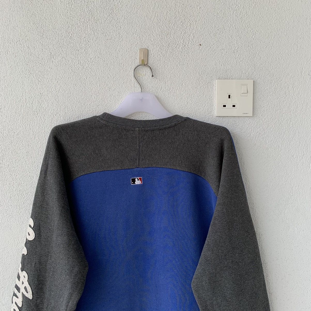 MLB DODGERS 83 sweatshirt spell out big logo.. Size US L / EU 52-54 / 3 - 9 Thumbnail