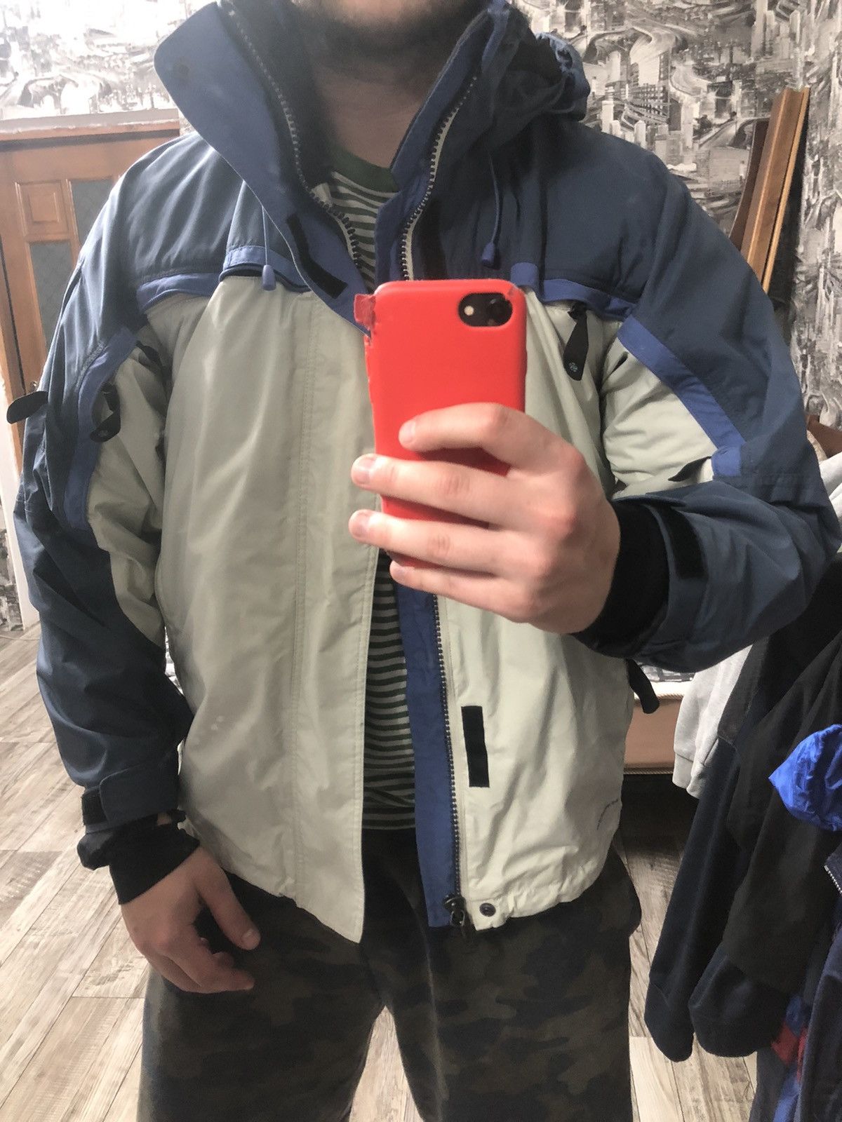 Nike ACG Nike ACG Storm-FiT Jacket Vintage White with blue